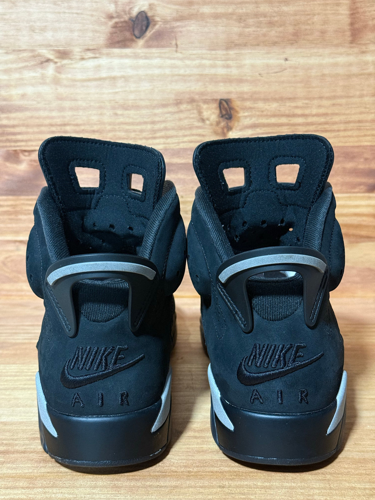 Jordan 6 Retro Cap and Gown