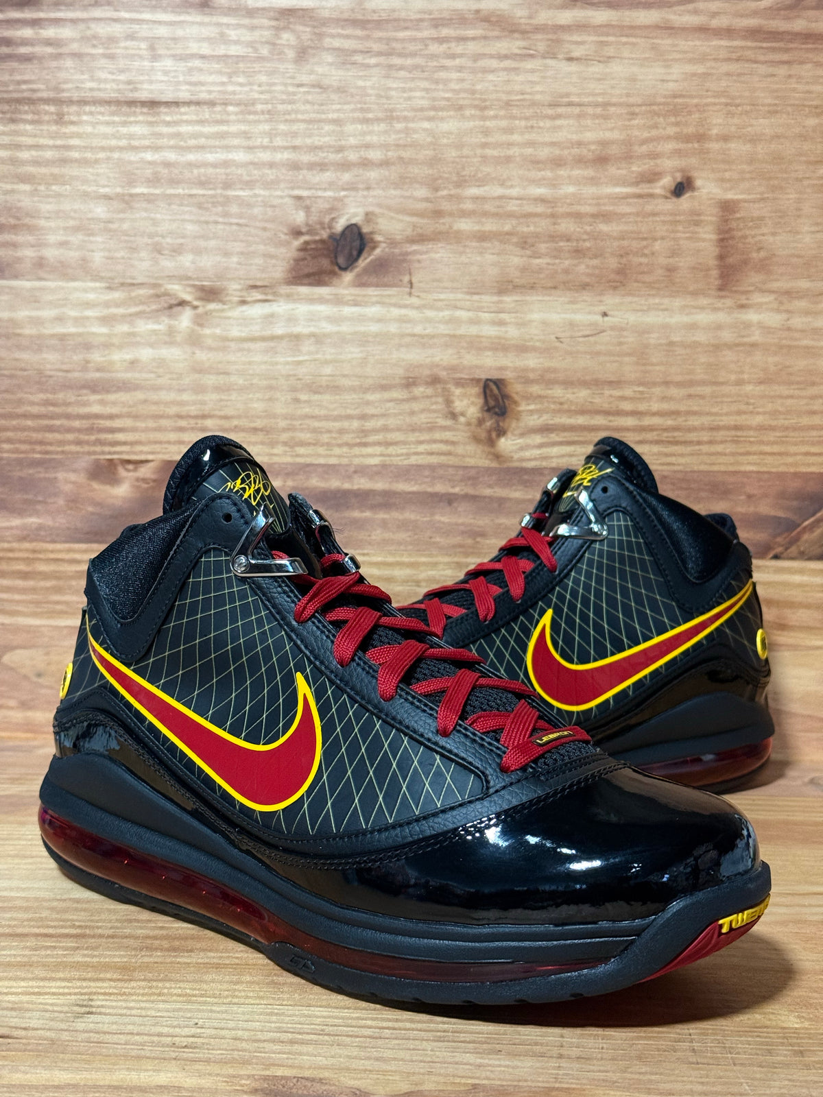 Nike LeBron 7 Fairfax Away (2020)