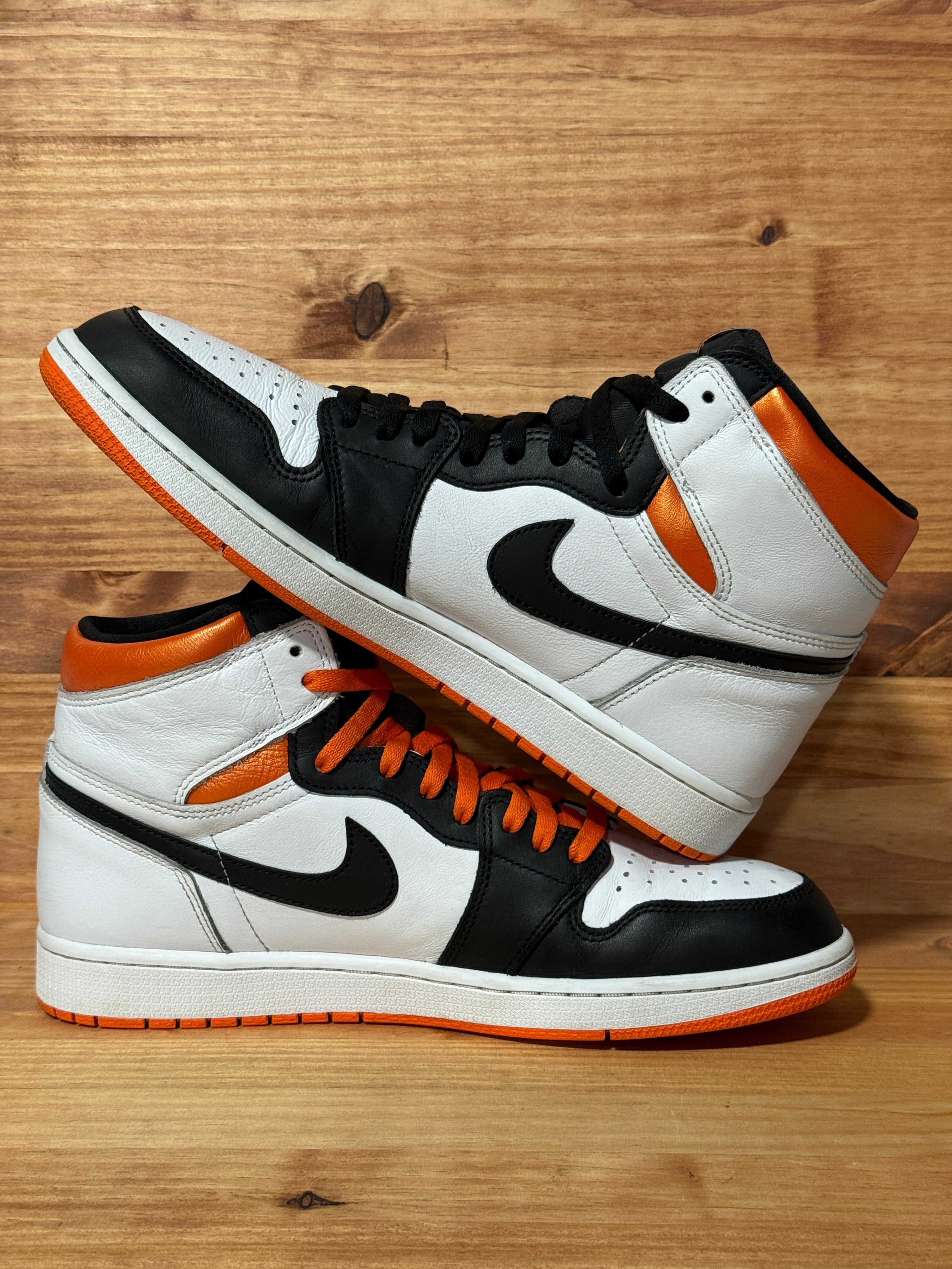 Jordan 1 Retro High Electro Orange