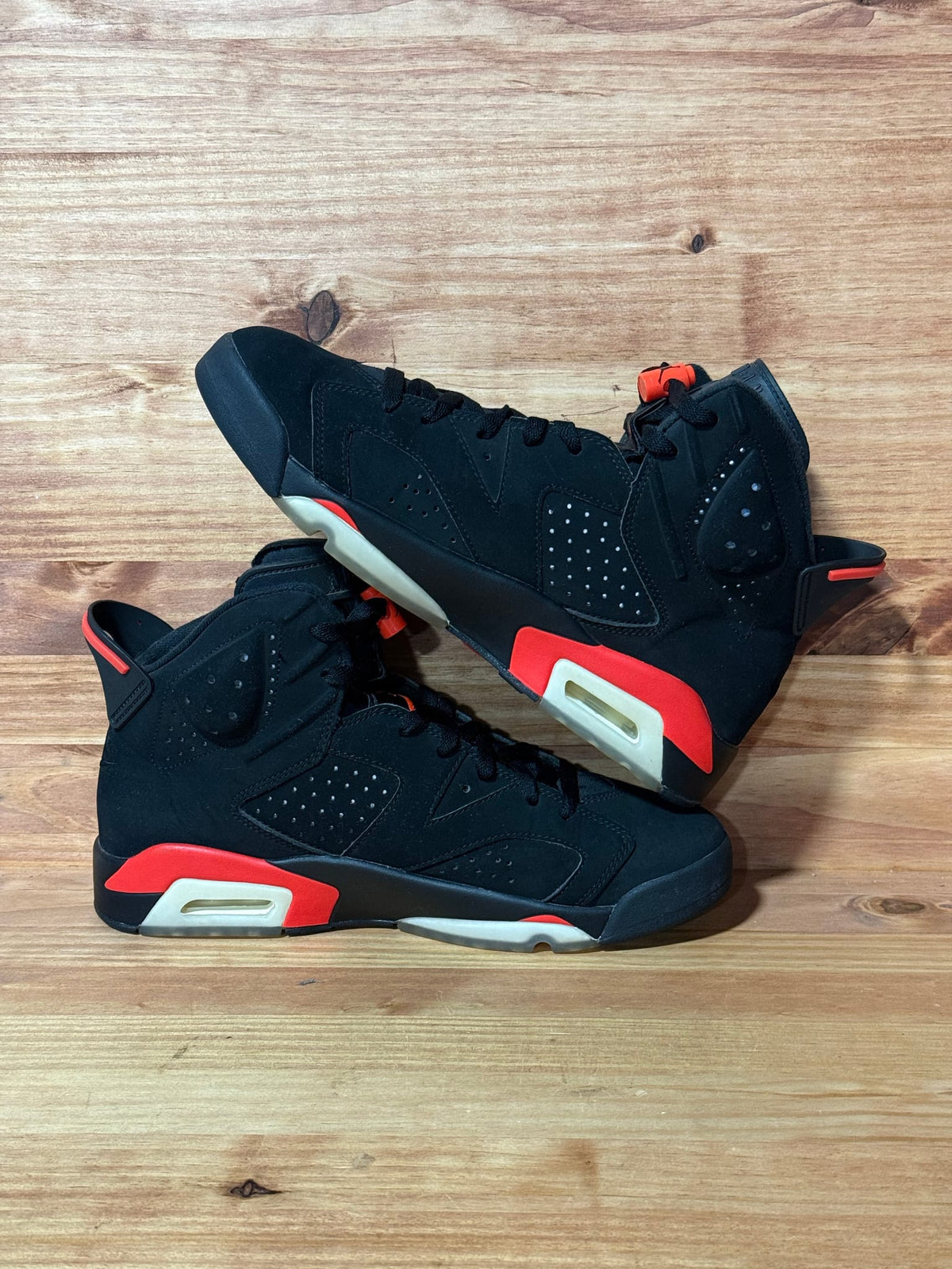 Jordan 6 Retro Black Infrared (2019) - Size 9.5