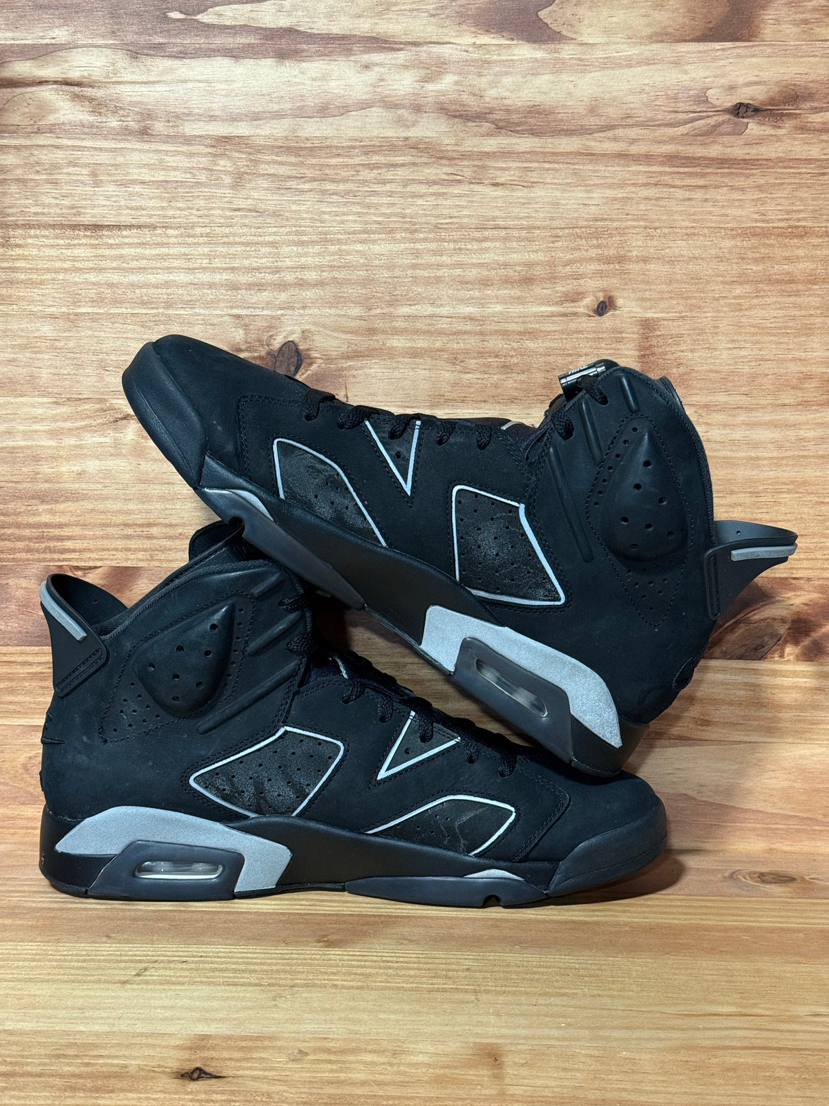 Jordan 6 Retro Cap and Gown