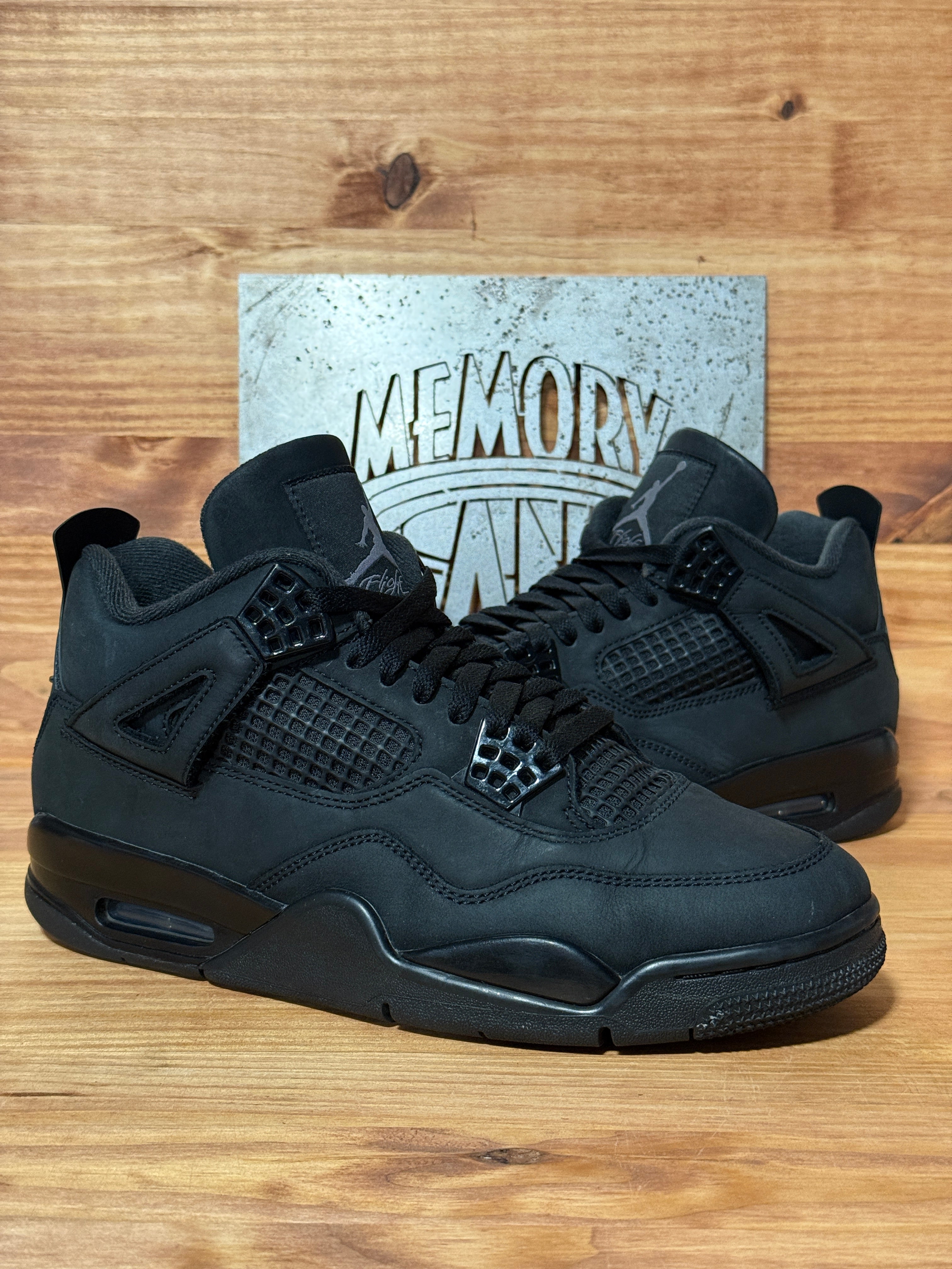 Jordan 4 Retro Black Cat (2025)