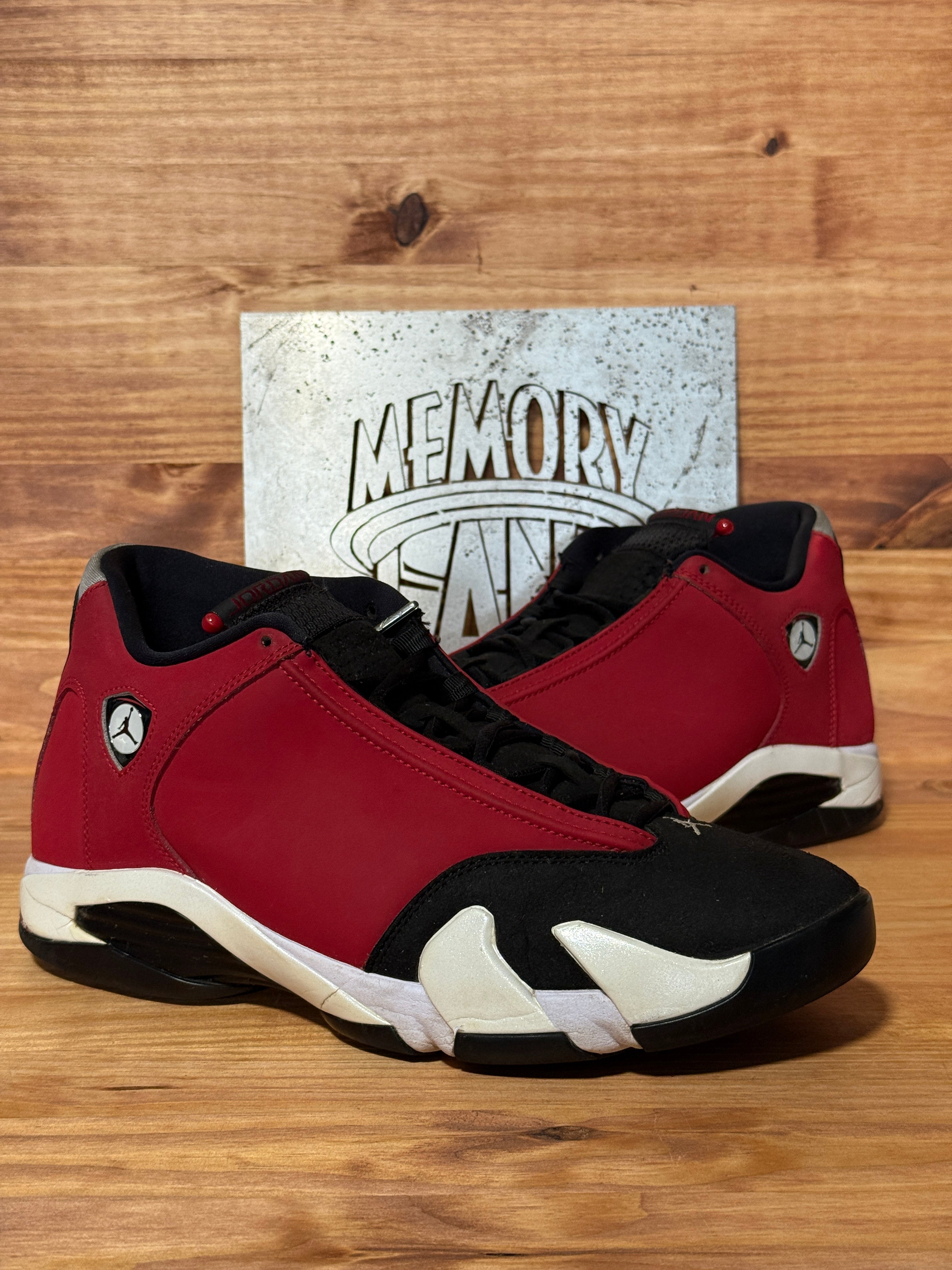 Jordan 14 Retro Gym Red Toro