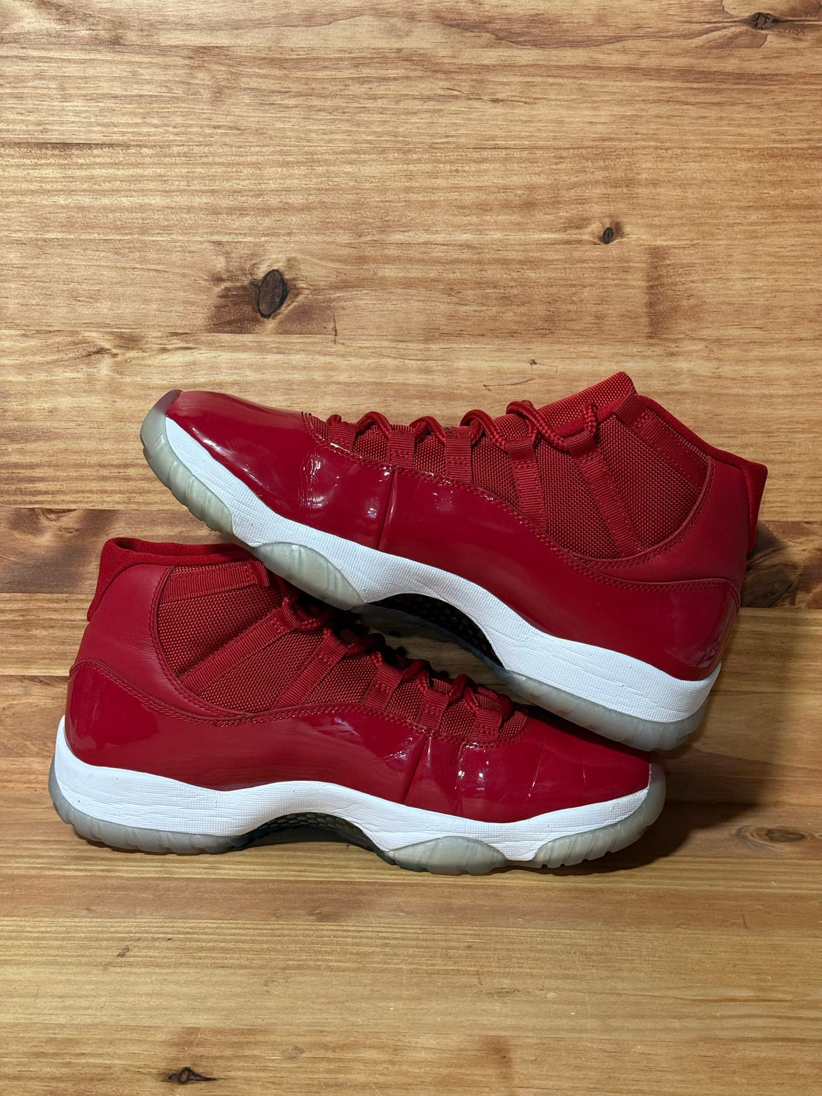 Jordan 11 Retro Win Like 96 - Size 10.5
