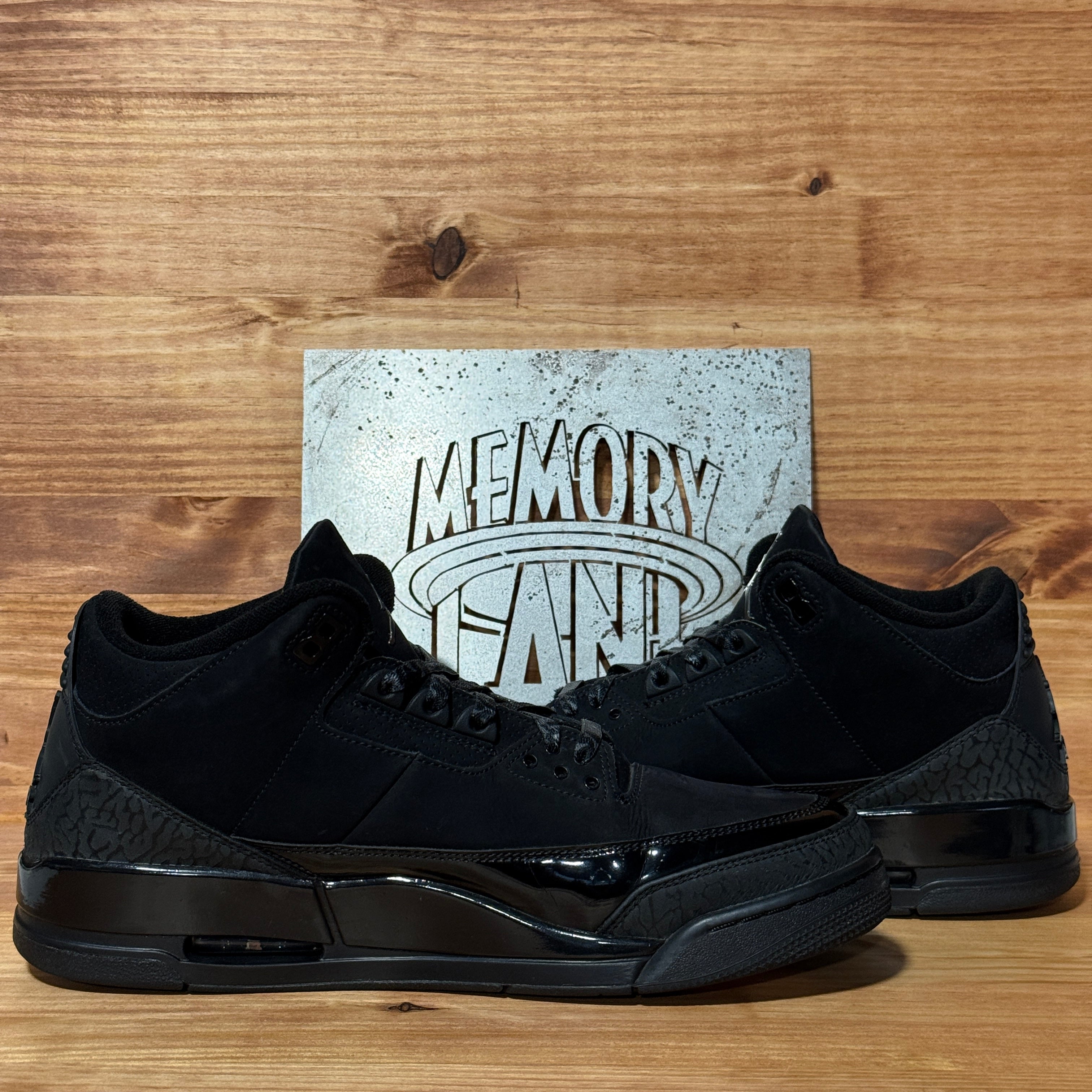 Jordan 3 Retro Black Cat (2025)