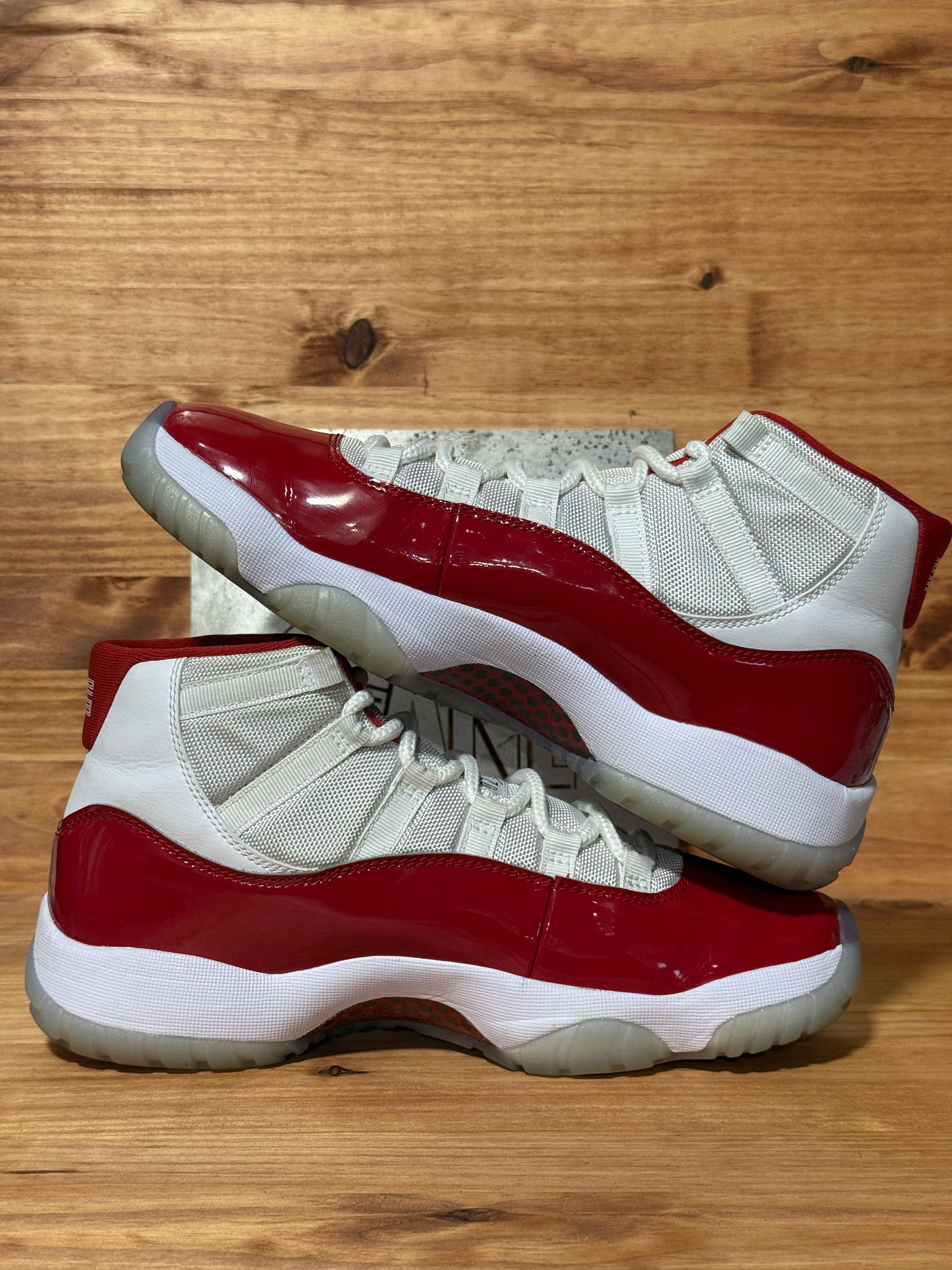 Jordan 11 Retro Cherry (2022)