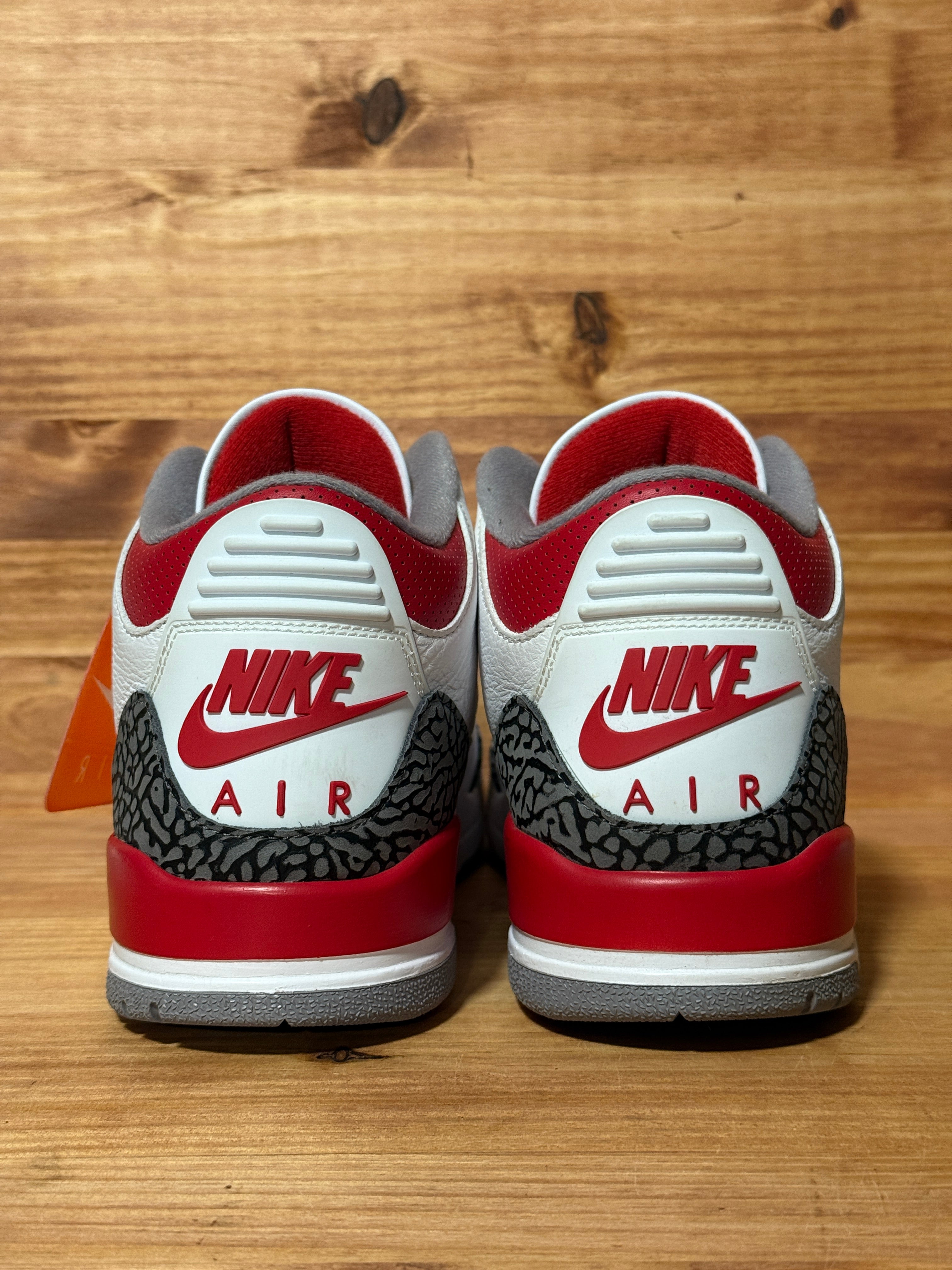 Jordan 3 Retro Fire Red (2022)