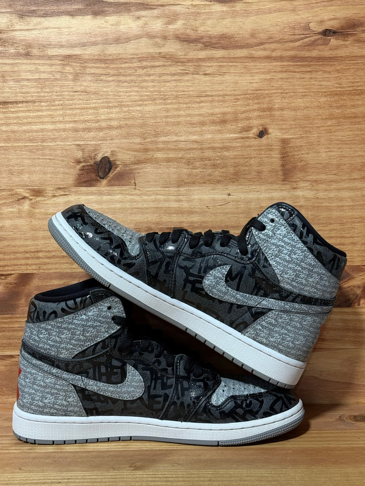 Jordan 1 Retro High OG Rebellionaire