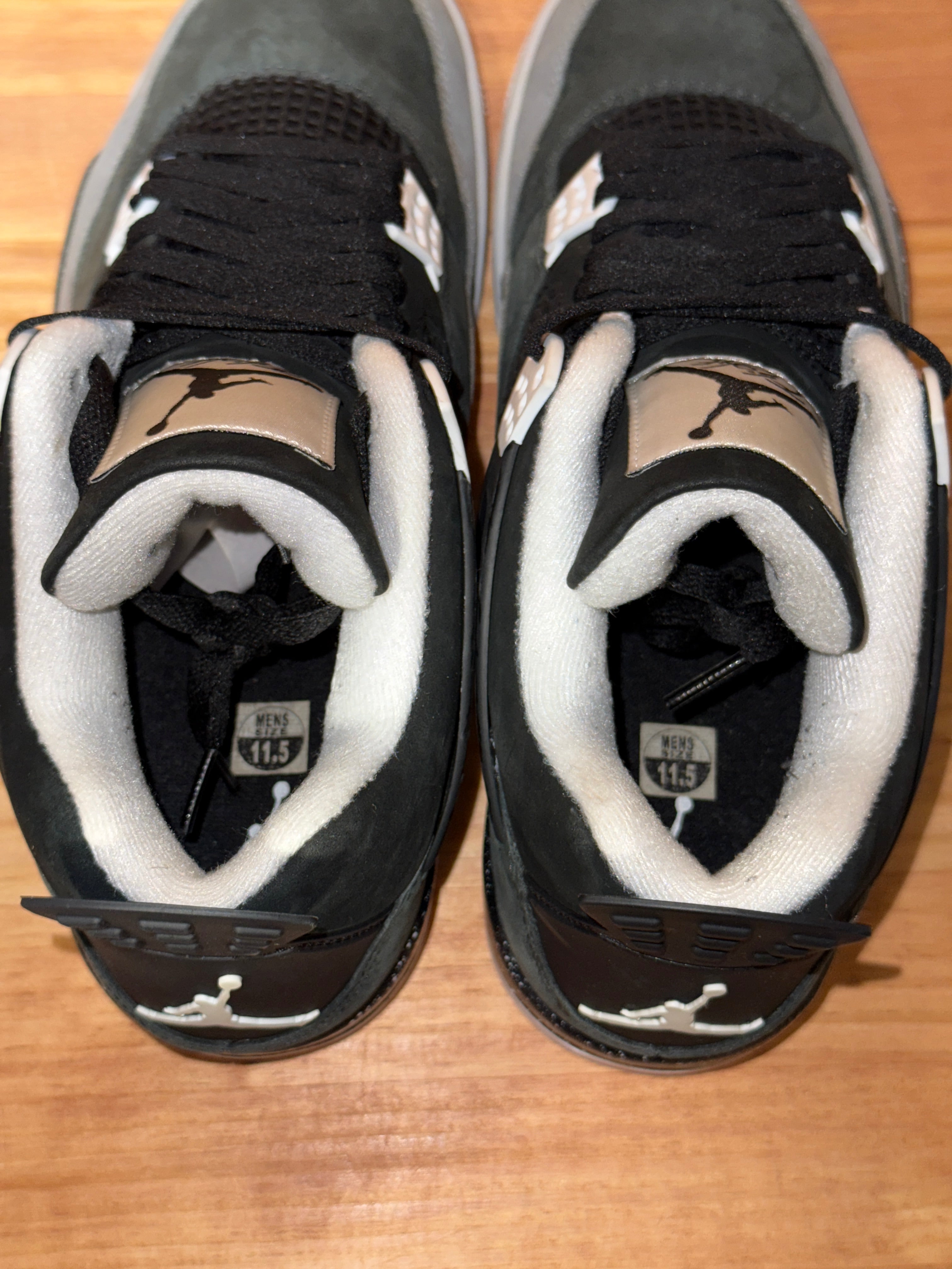 Jordan 4 Retro Fear (2024)