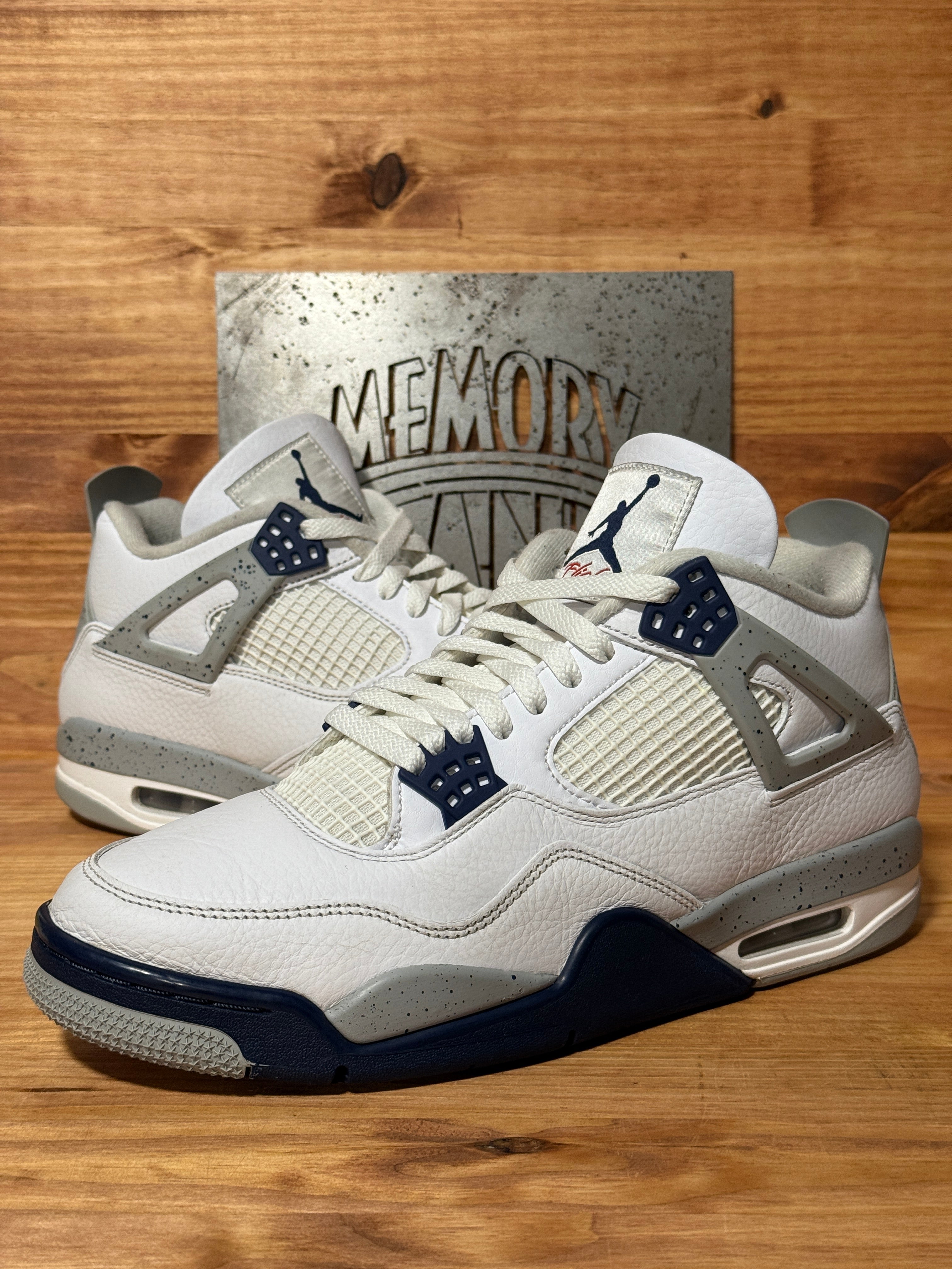 Jordan 4 Retro Midnight Navy