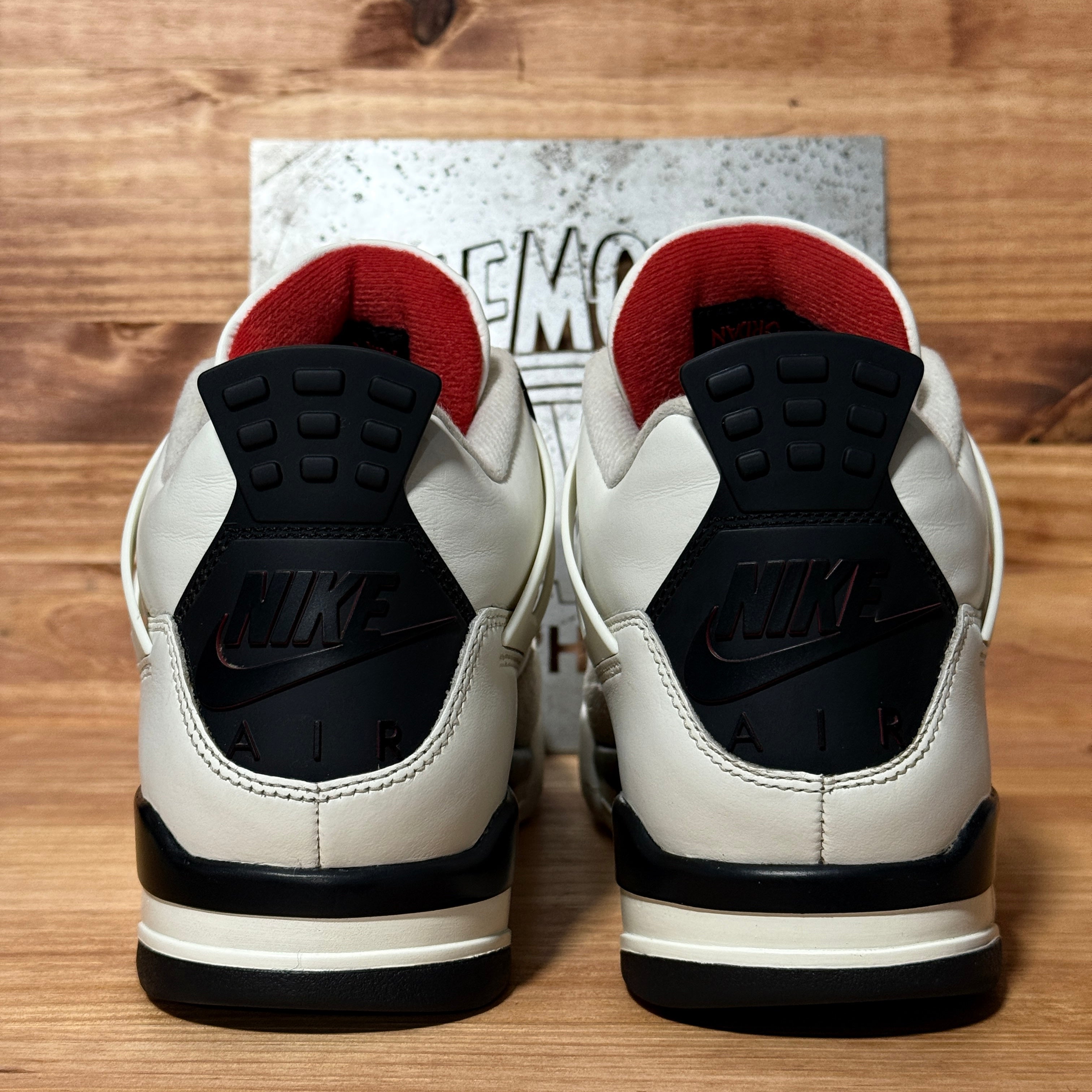 Jordan 4 Retro OG Flight Club
