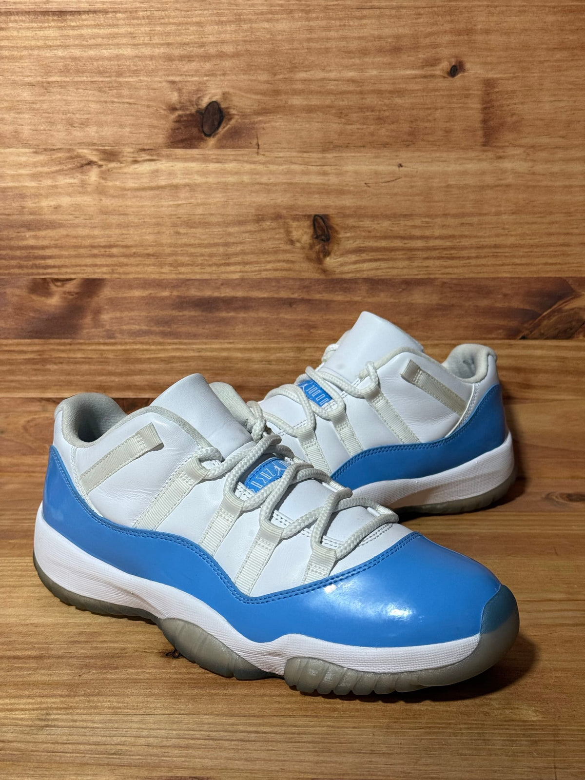 Jordan 11 Retro Low University Blue (2017) - Size 9