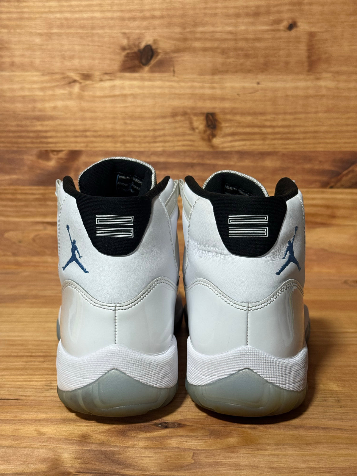 Jordan 11 Retro Legend Blue (2024)