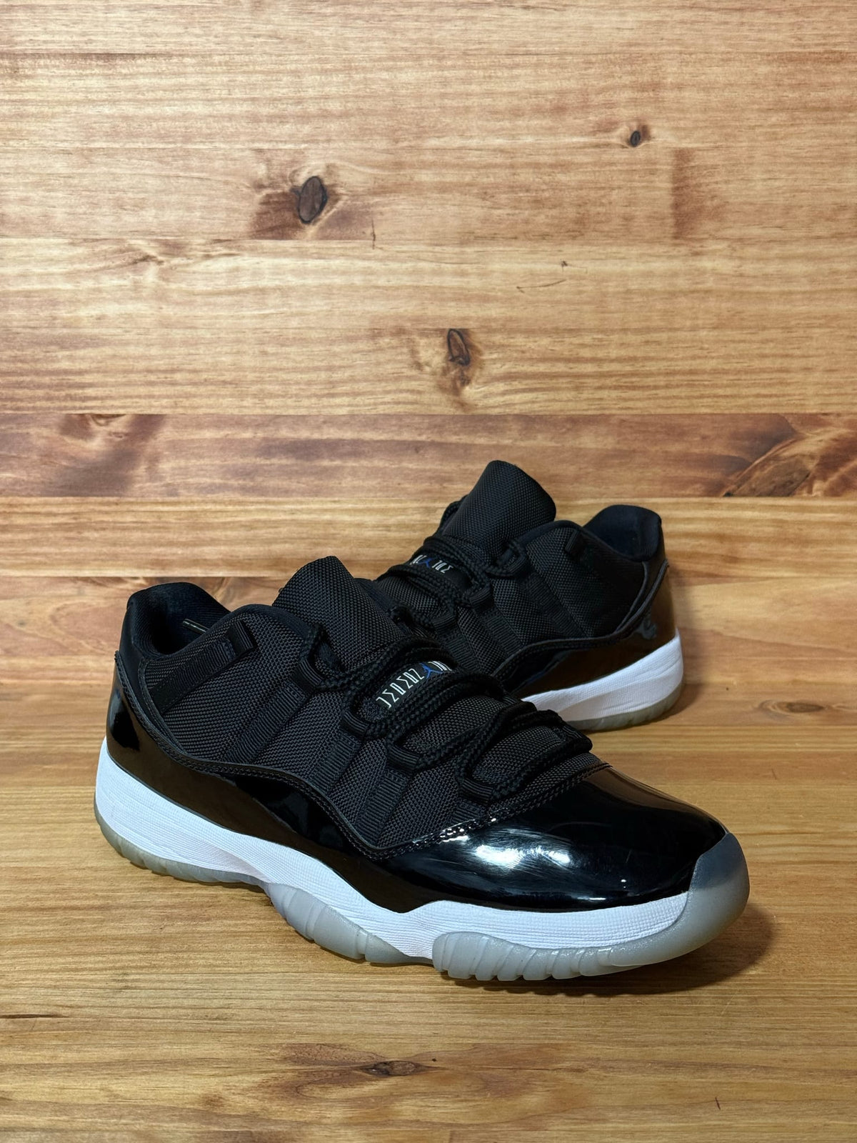 Jordan 11 Retro Low Space Jam