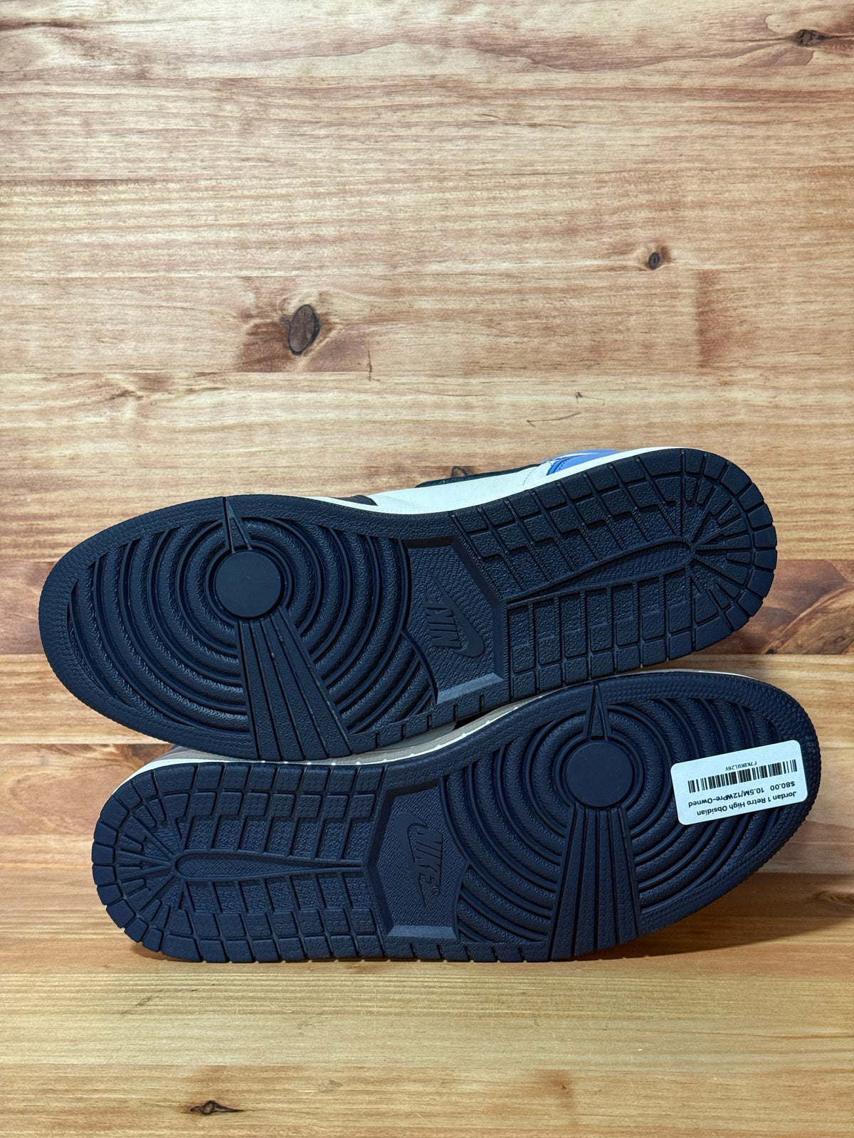 Jordan 1 Retro High Obsidian