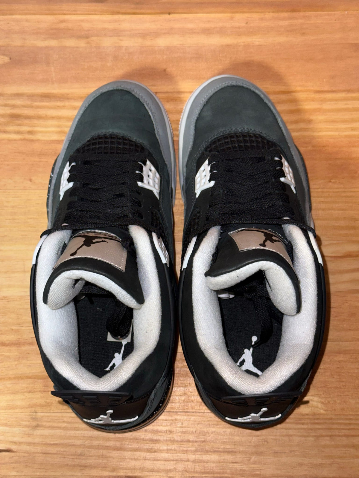 Jordan 4 Retro Fear (2024) - Size 9