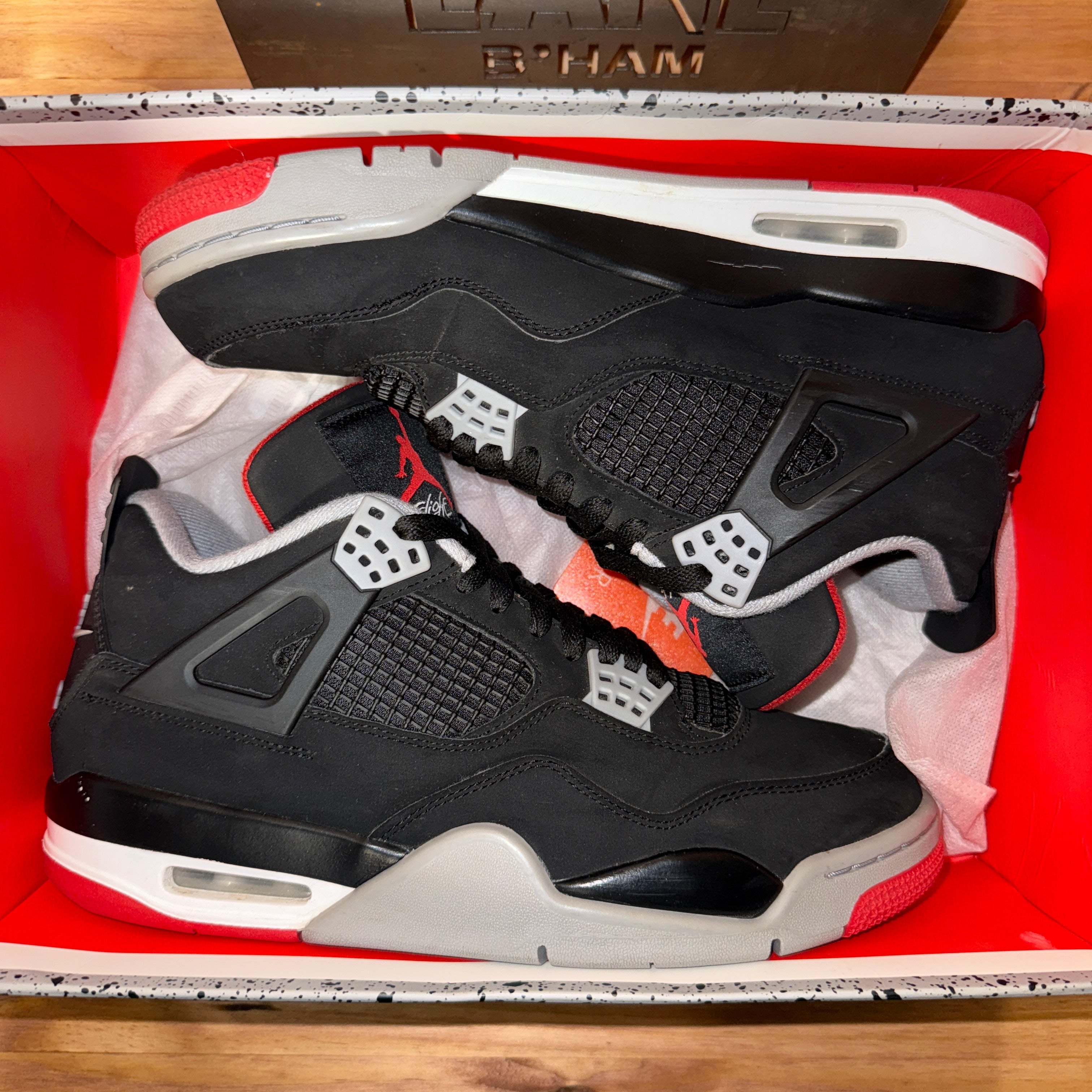 Jordan 4 Retro Bred (2019)