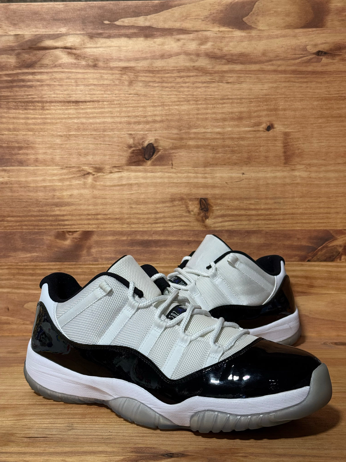 Jordan 11 Retro Low Concord