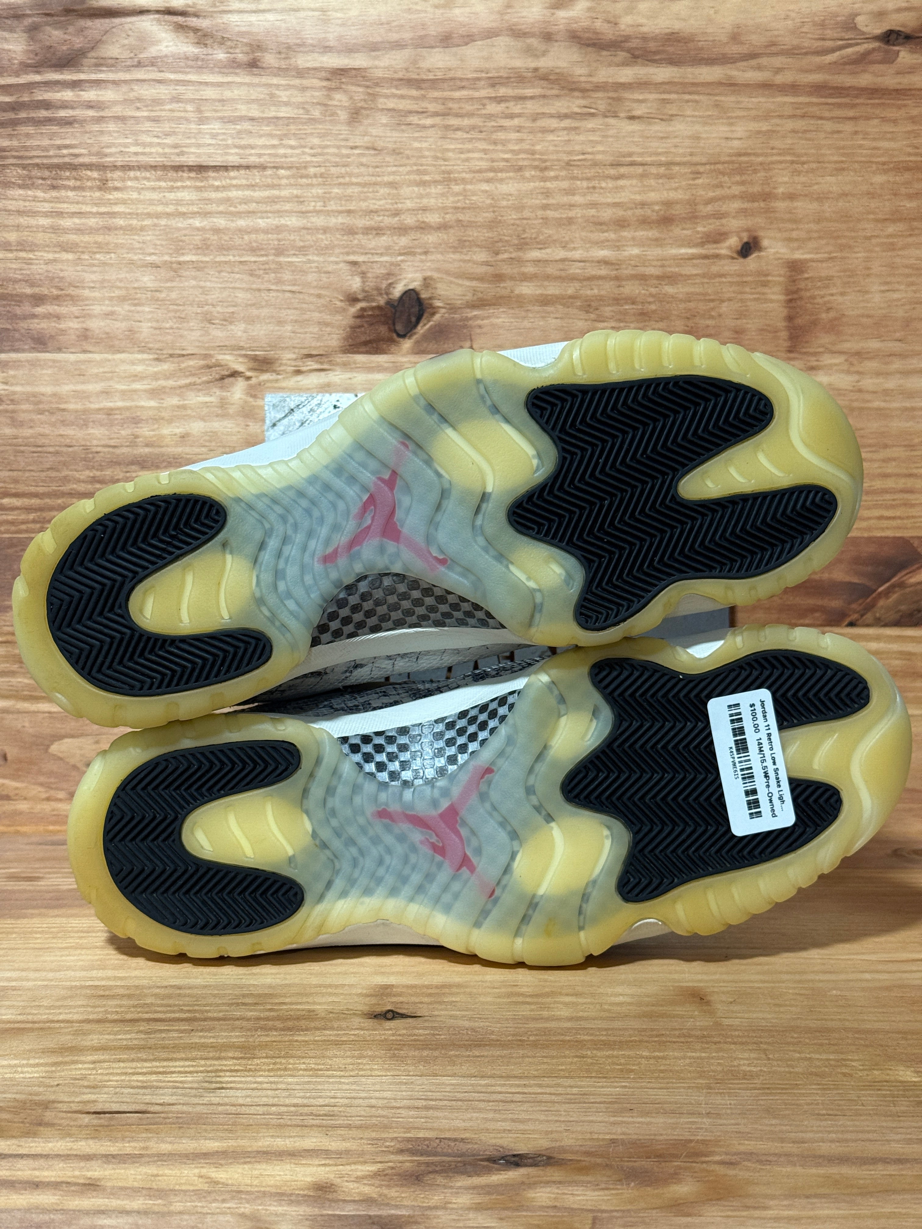 Jordan 11 Retro Low Snake Light Bone