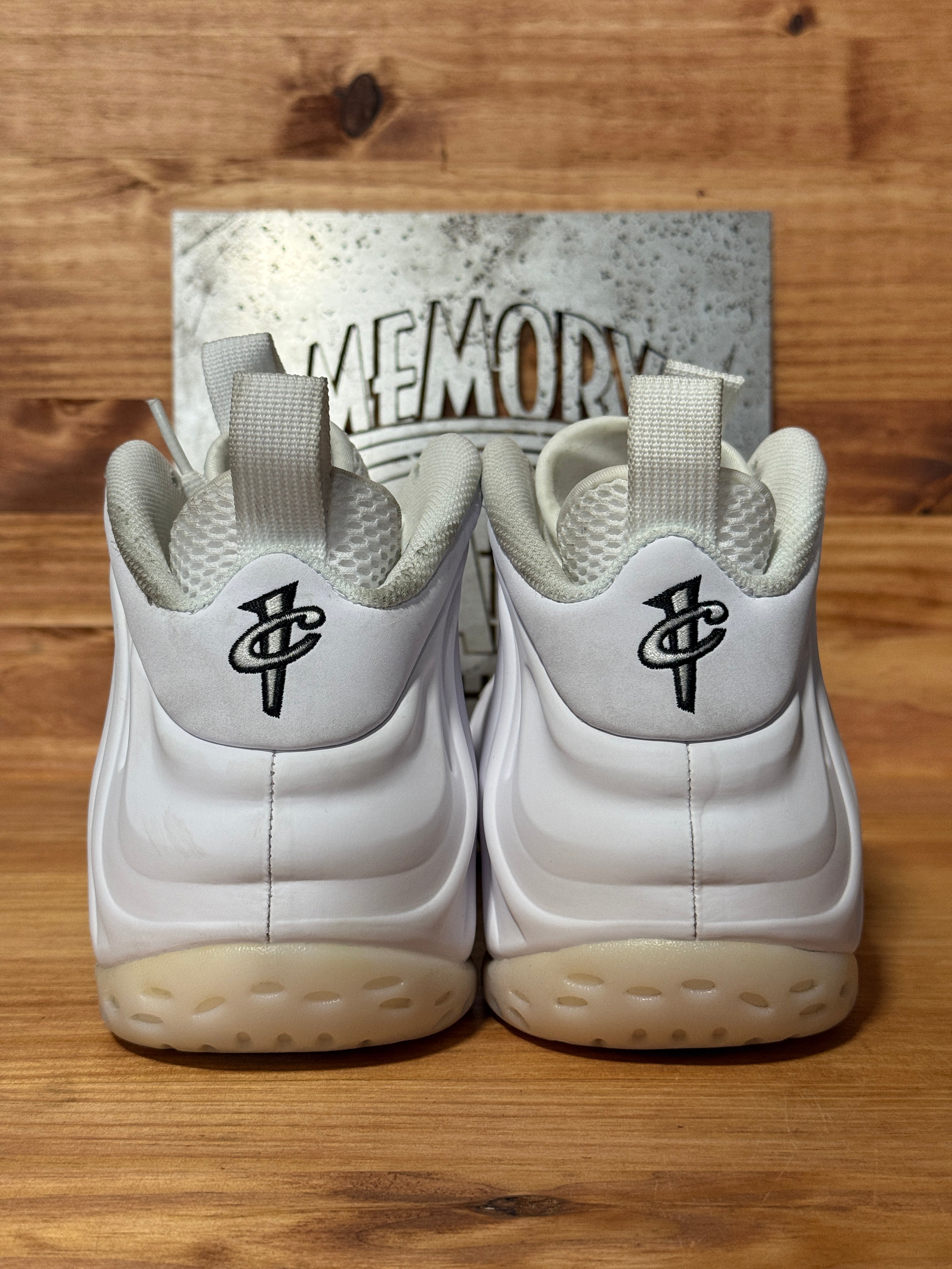 Nike Air Foamposite One Triple White