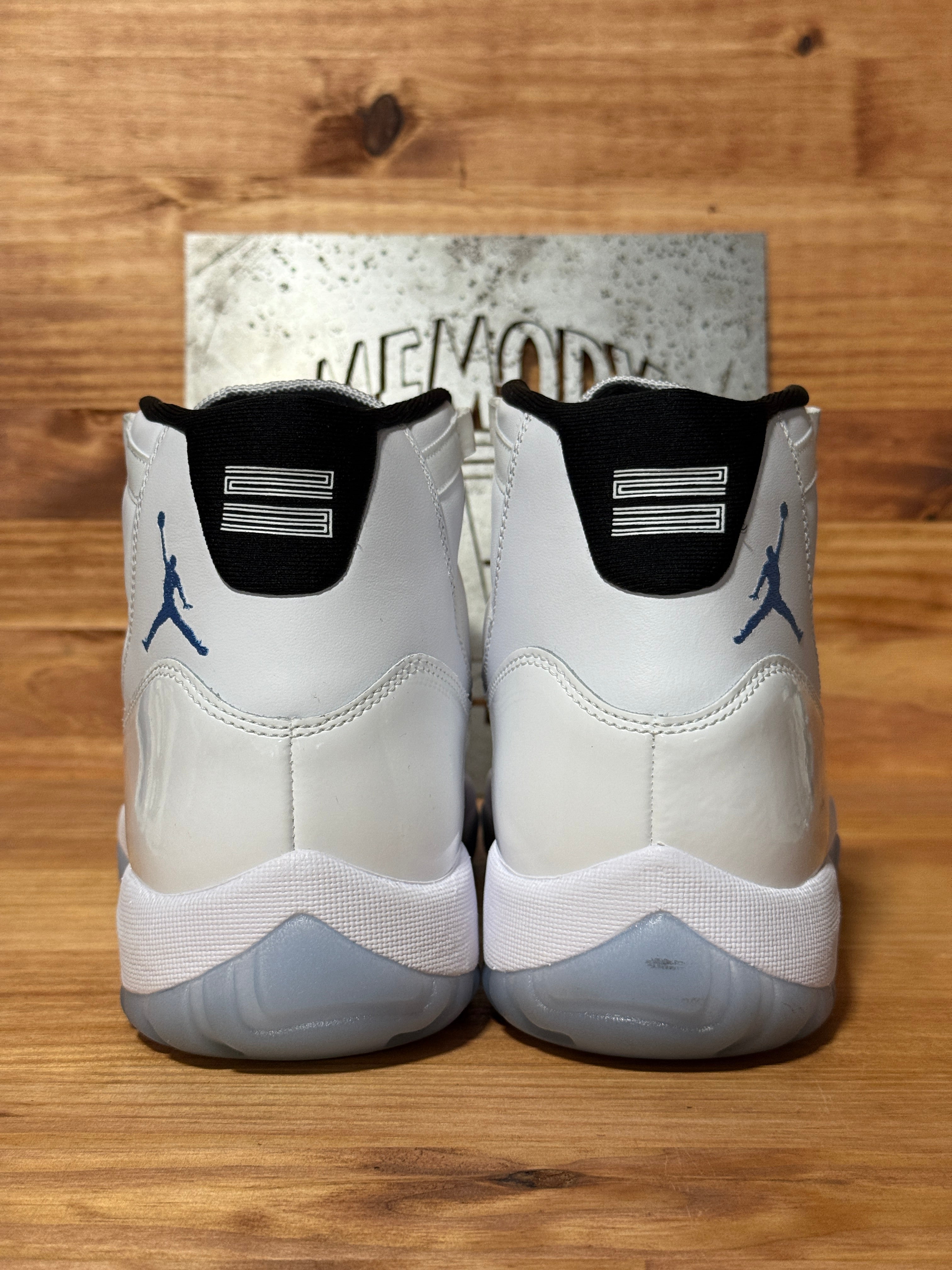 Jordan 11 Retro Legend Blue (2024)