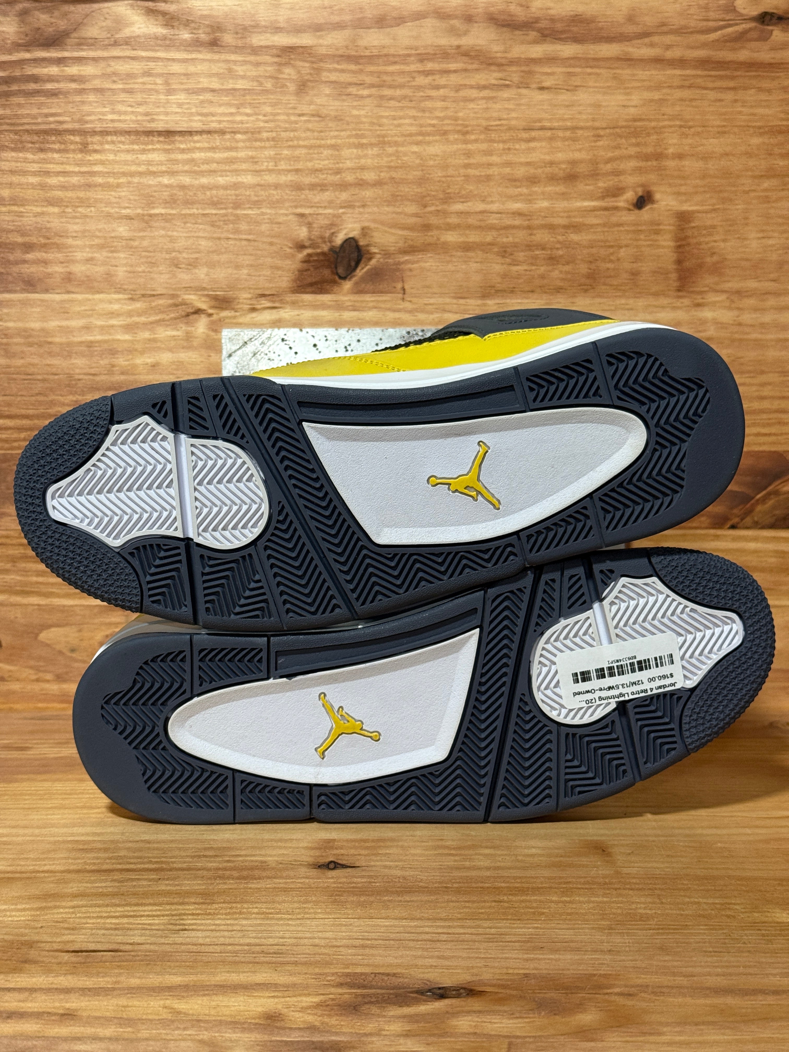 Jordan 4 Retro Lightning (2021)