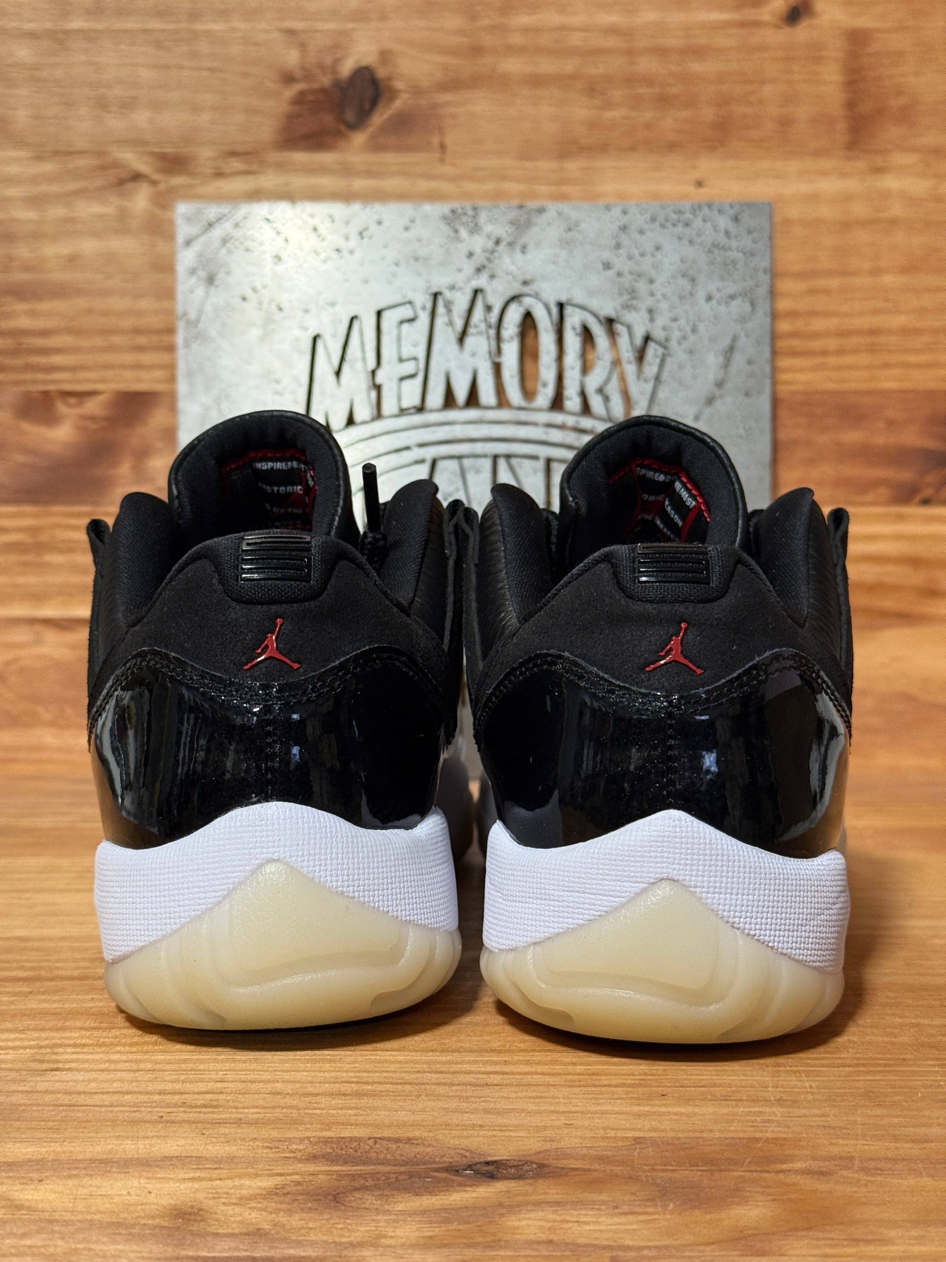 Jordan 11 Retro Low 72-10