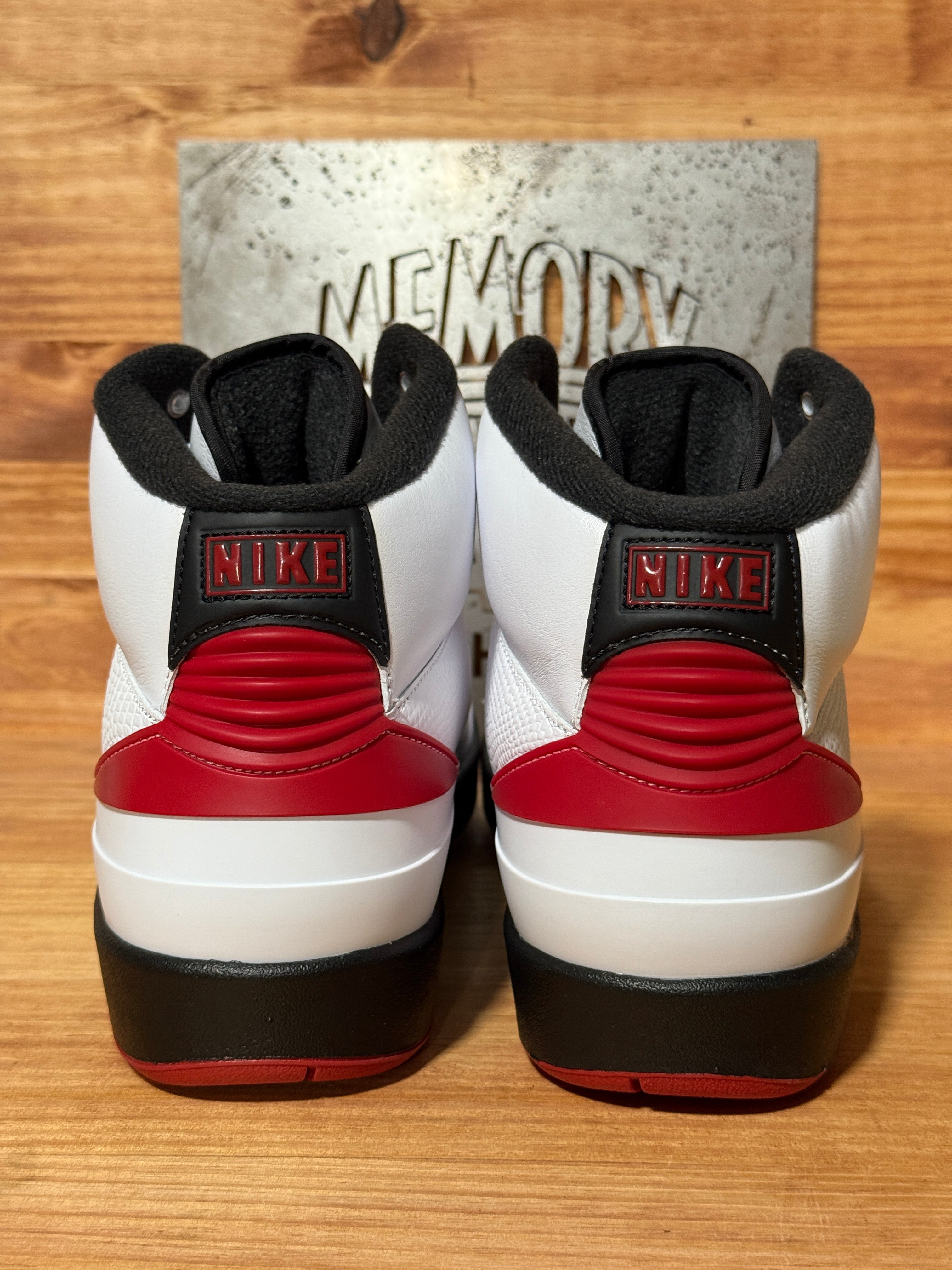Jordan 2 Retro OG Chicago (2022)