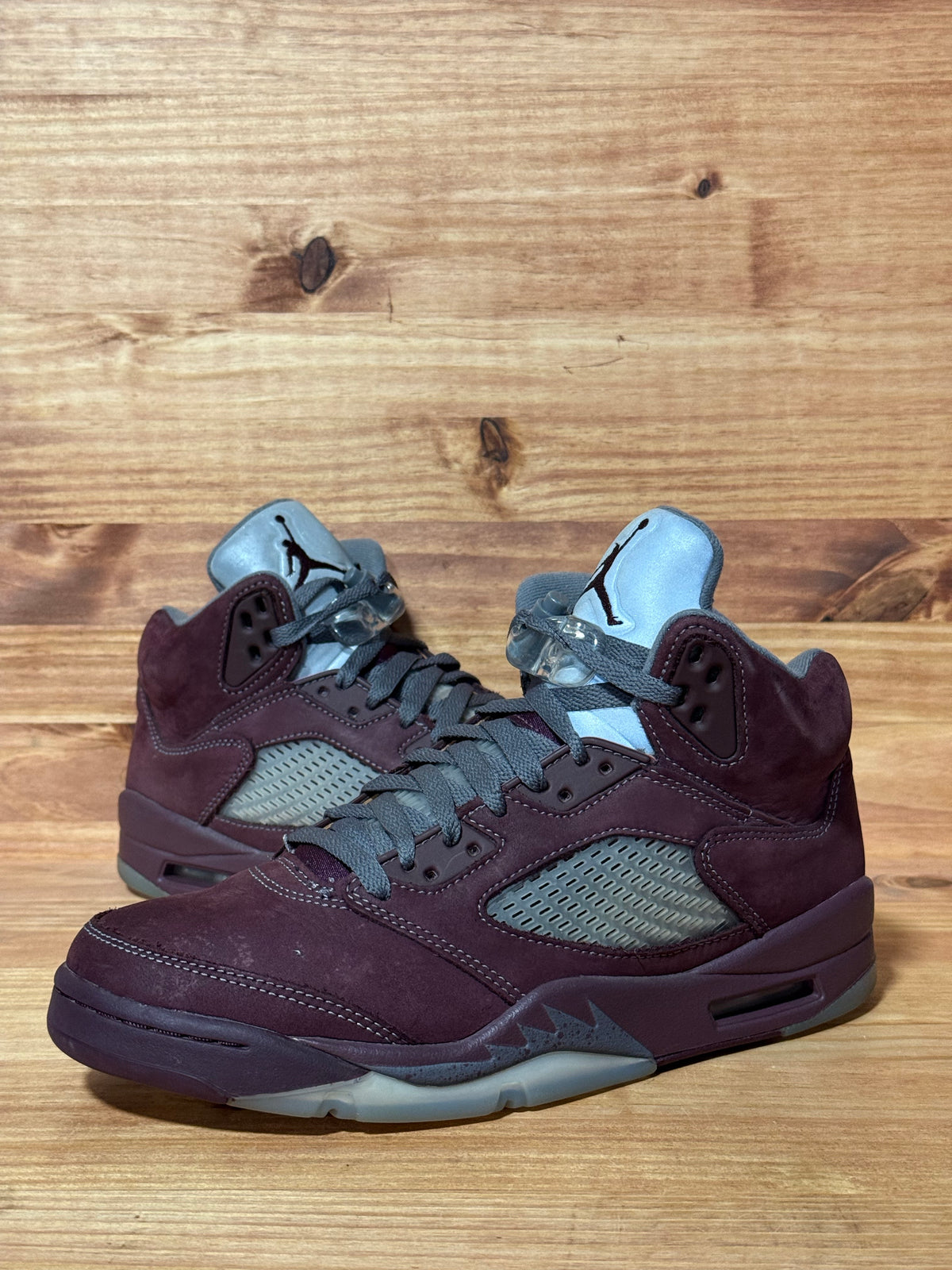 Jordan 5 Retro Burgundy (2023)