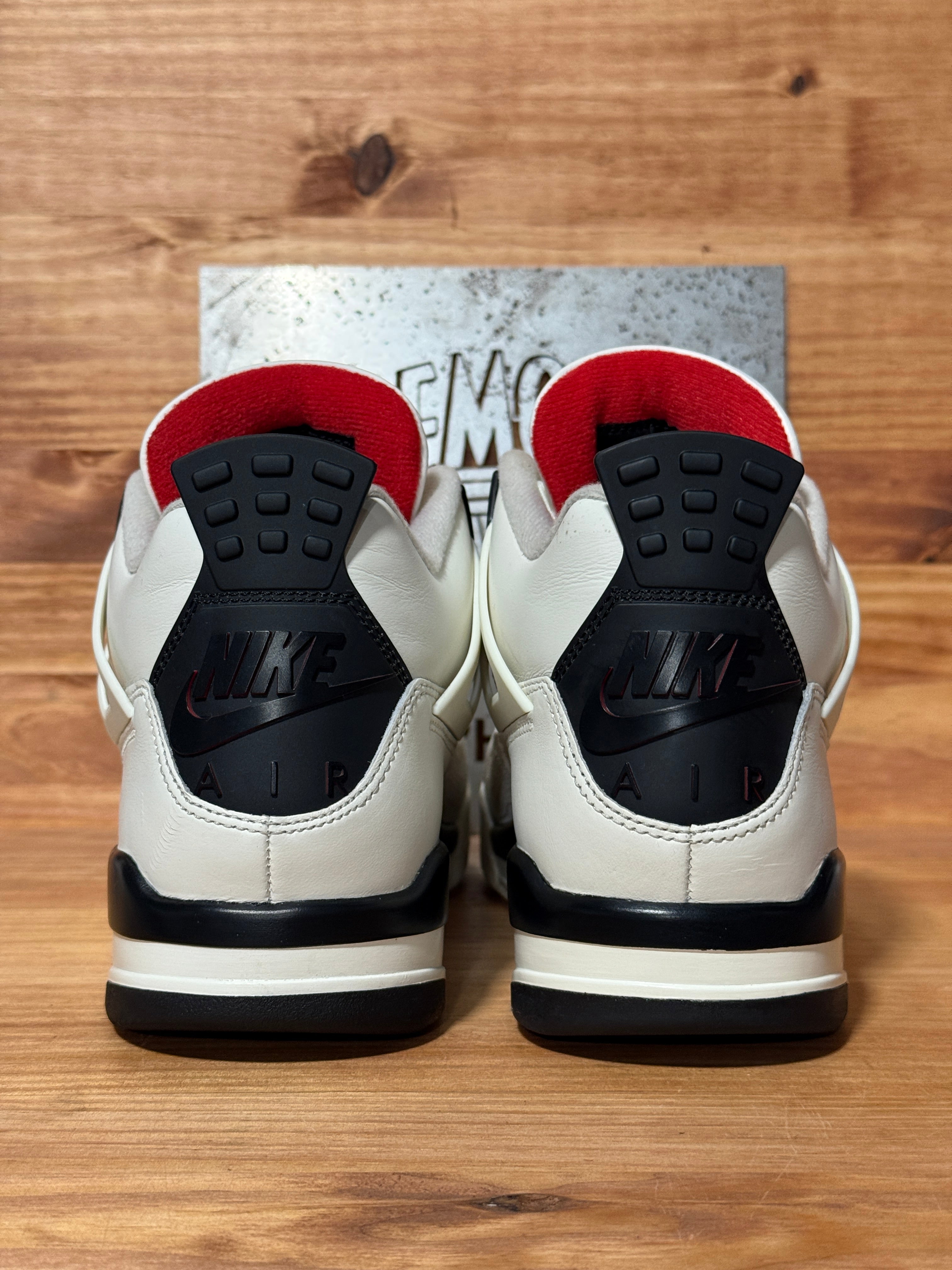 Jordan 4 Retro OG Flight Club