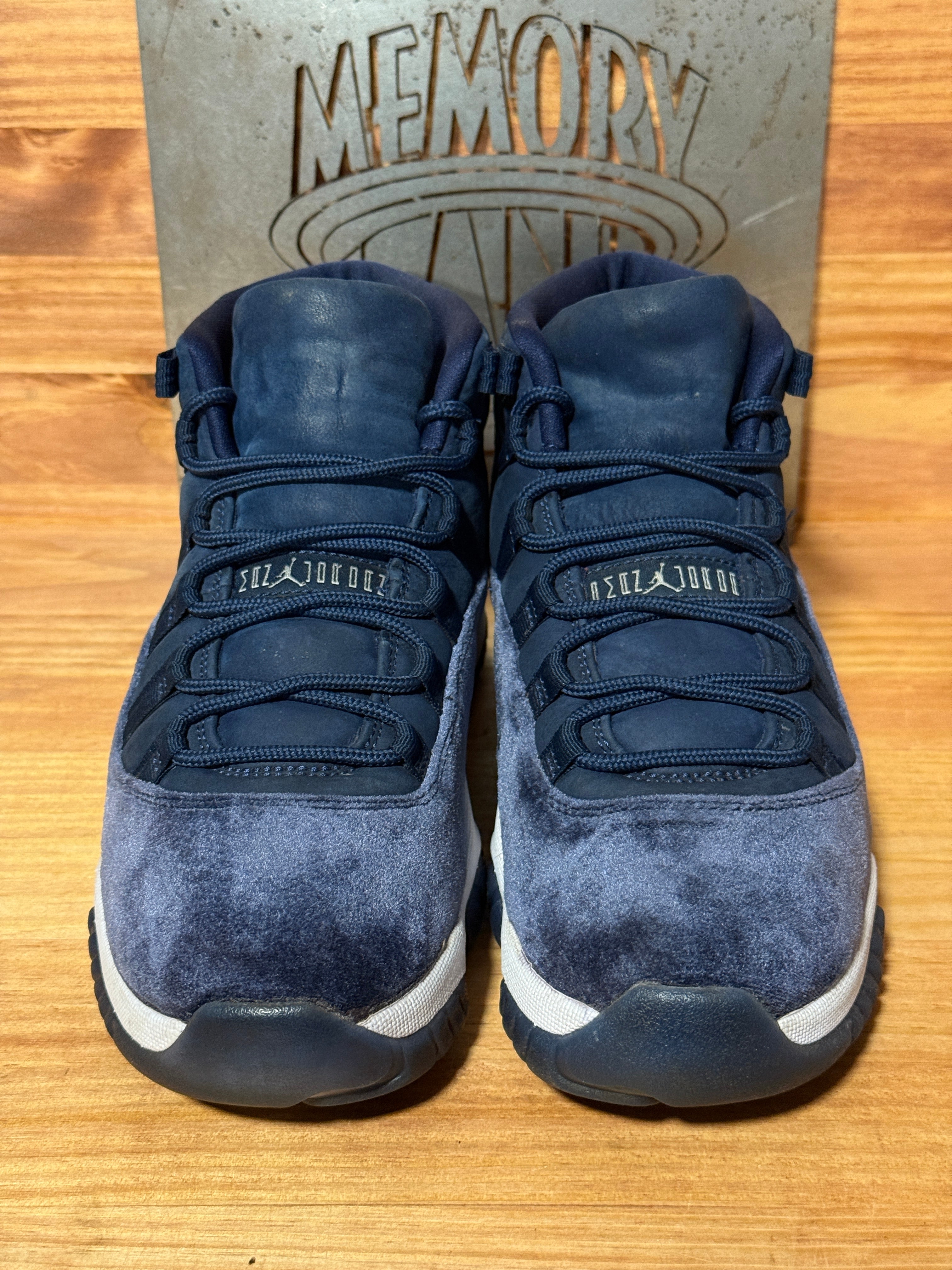 Jordan 11 Retro Midnight Navy (Women's)