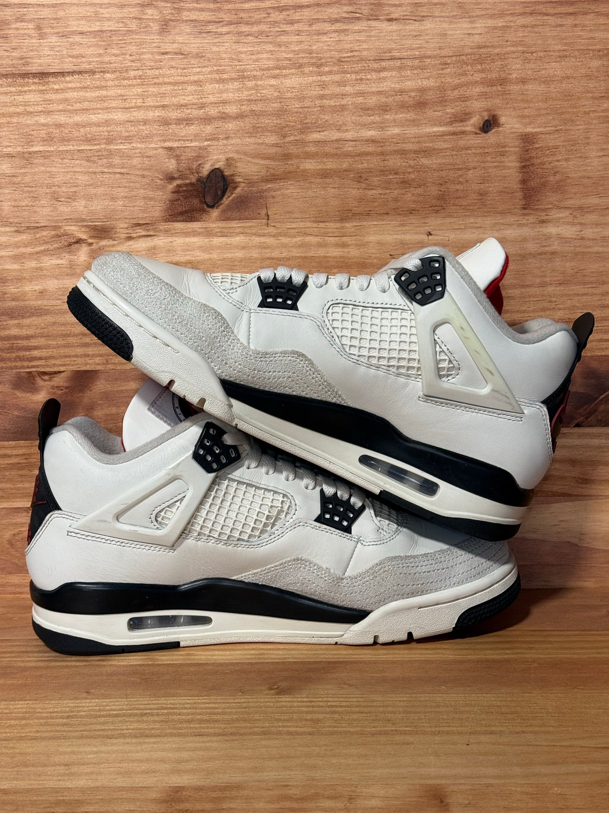 Jordan 4 Retro Flight Club
