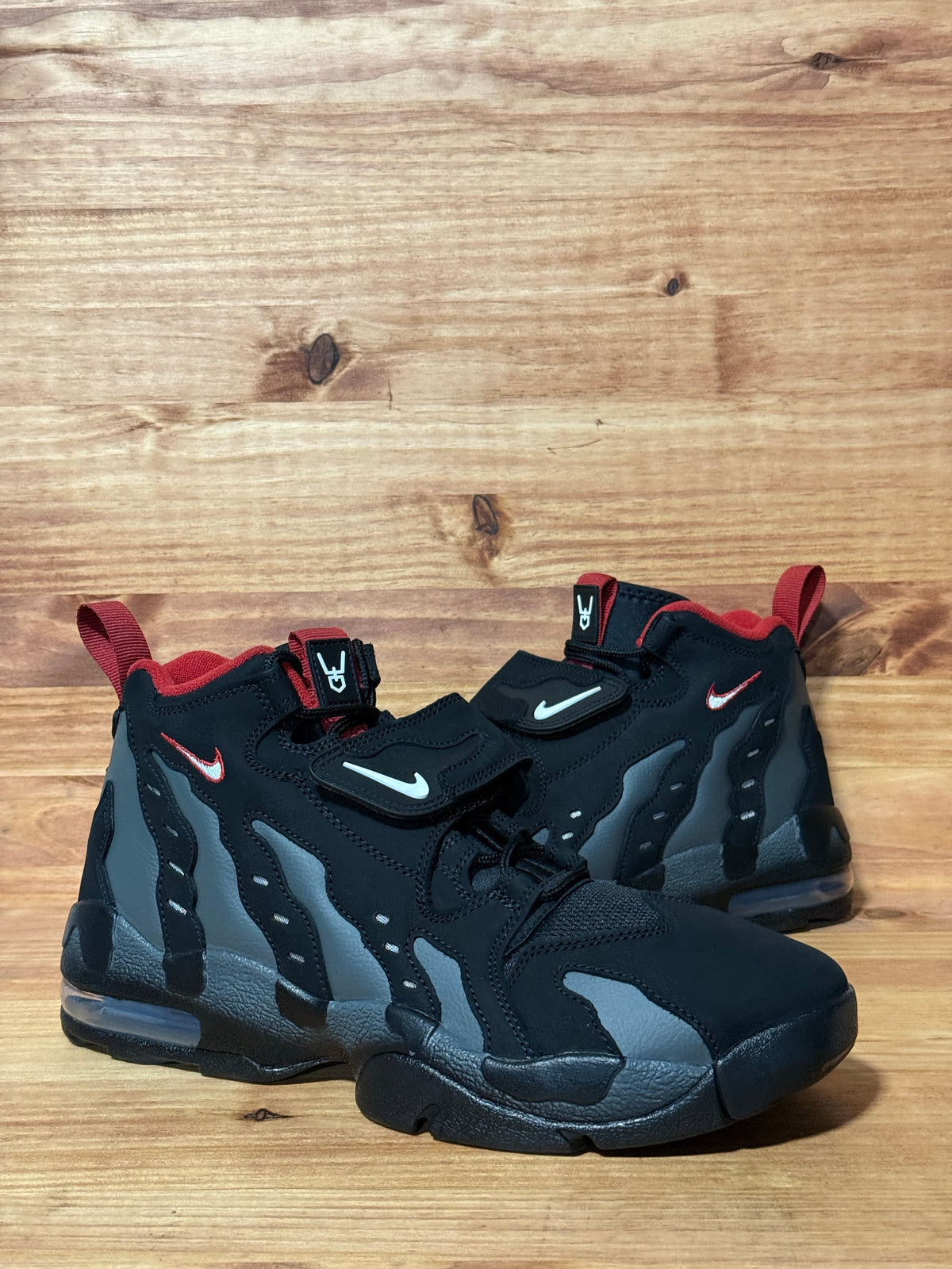 Nike Air DT Max '96 Falcons