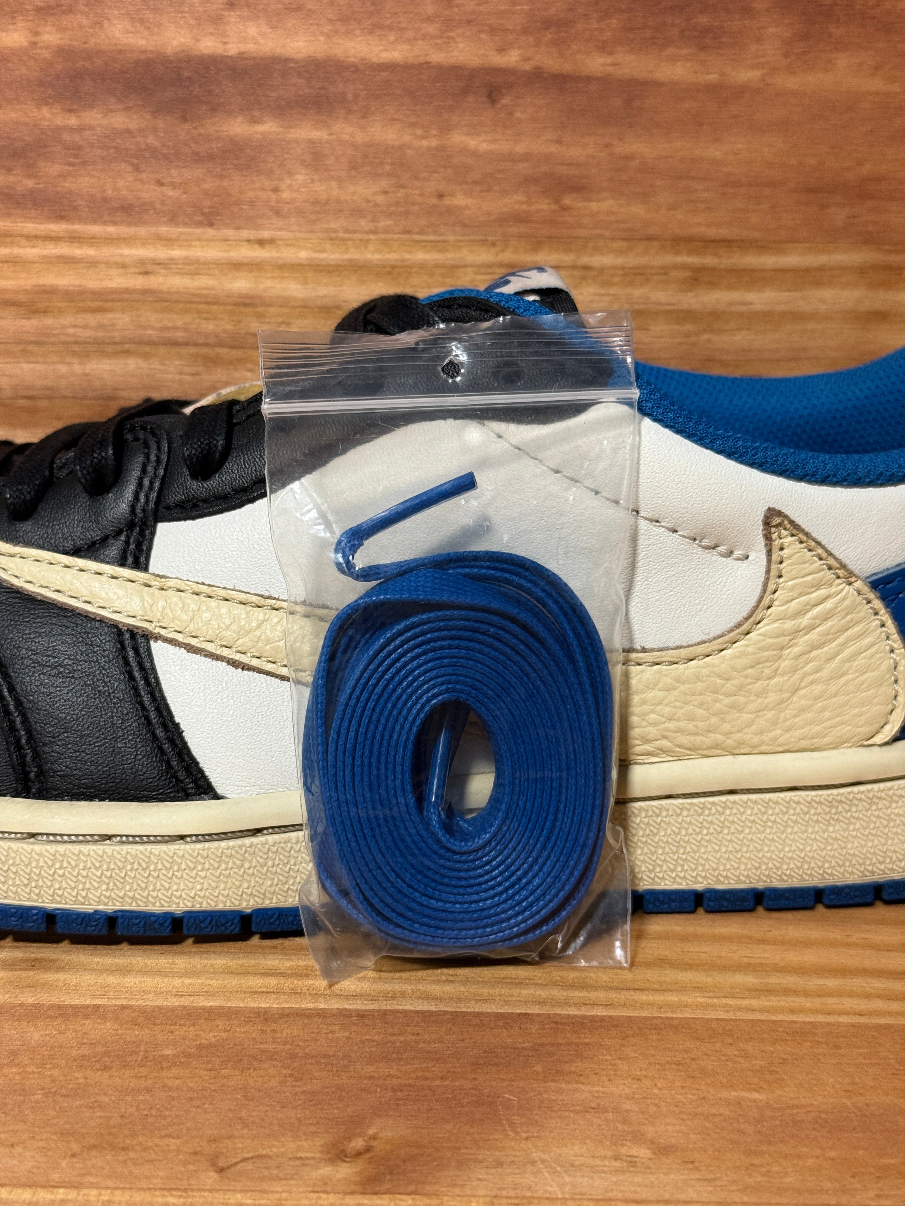 Jordan 1 Retro Low OG SP Fragment x Travis Scott