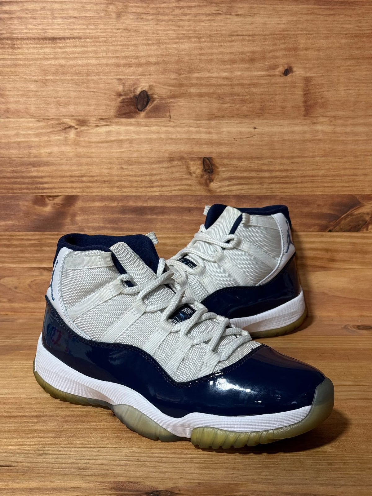 Jordan 11 Retro UNC Win Like 82 - Size 9