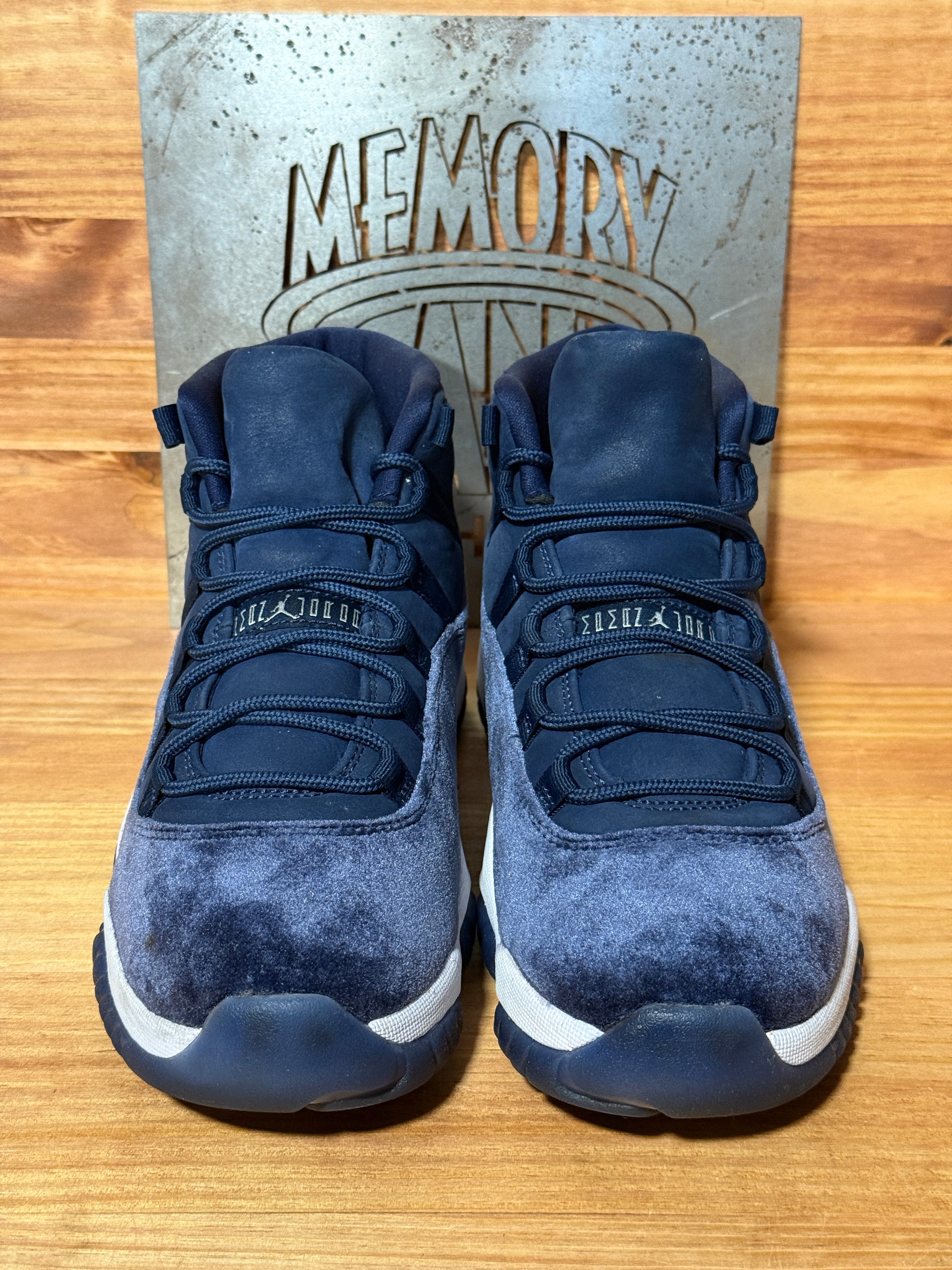 Jordan 11 Retro Midnight Navy (Women's)
