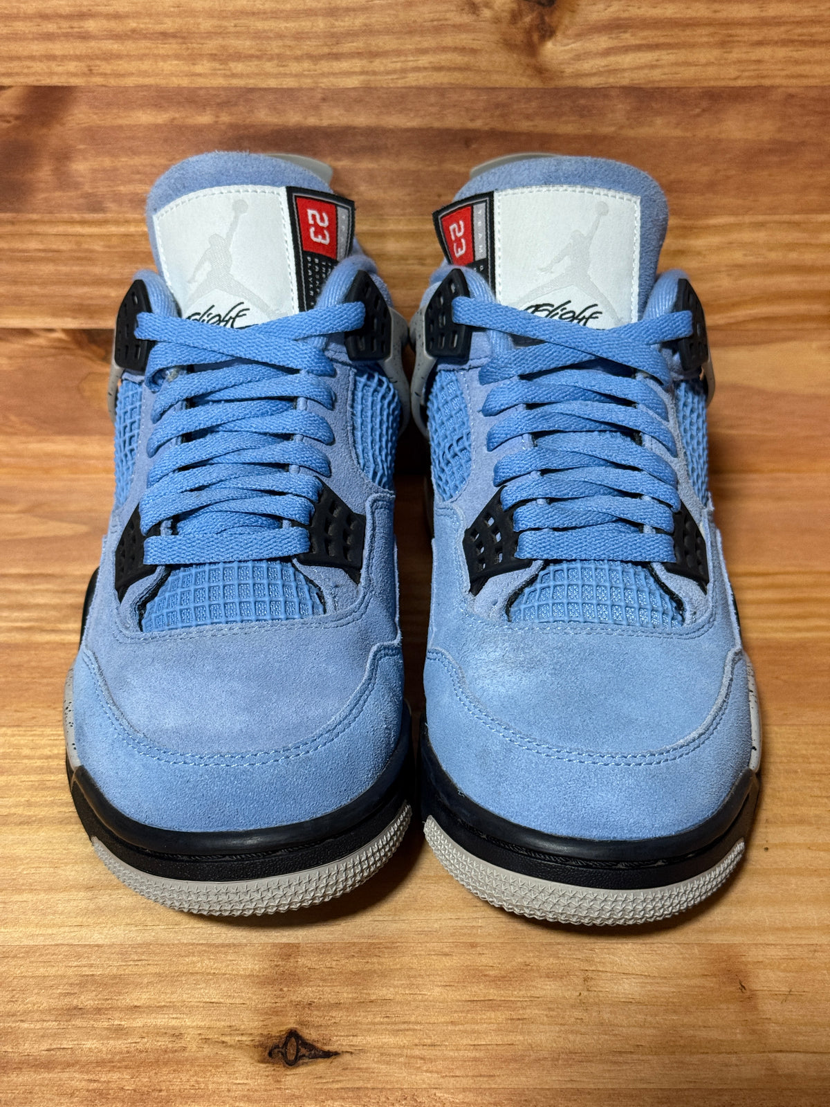 Jordan 4 Retro University Blue