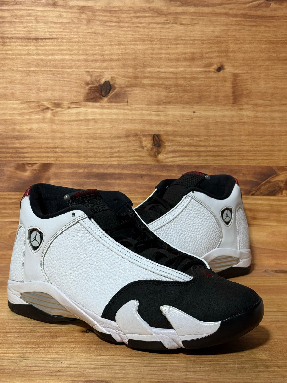 Jordan 14 Retro Black Toe (2024)