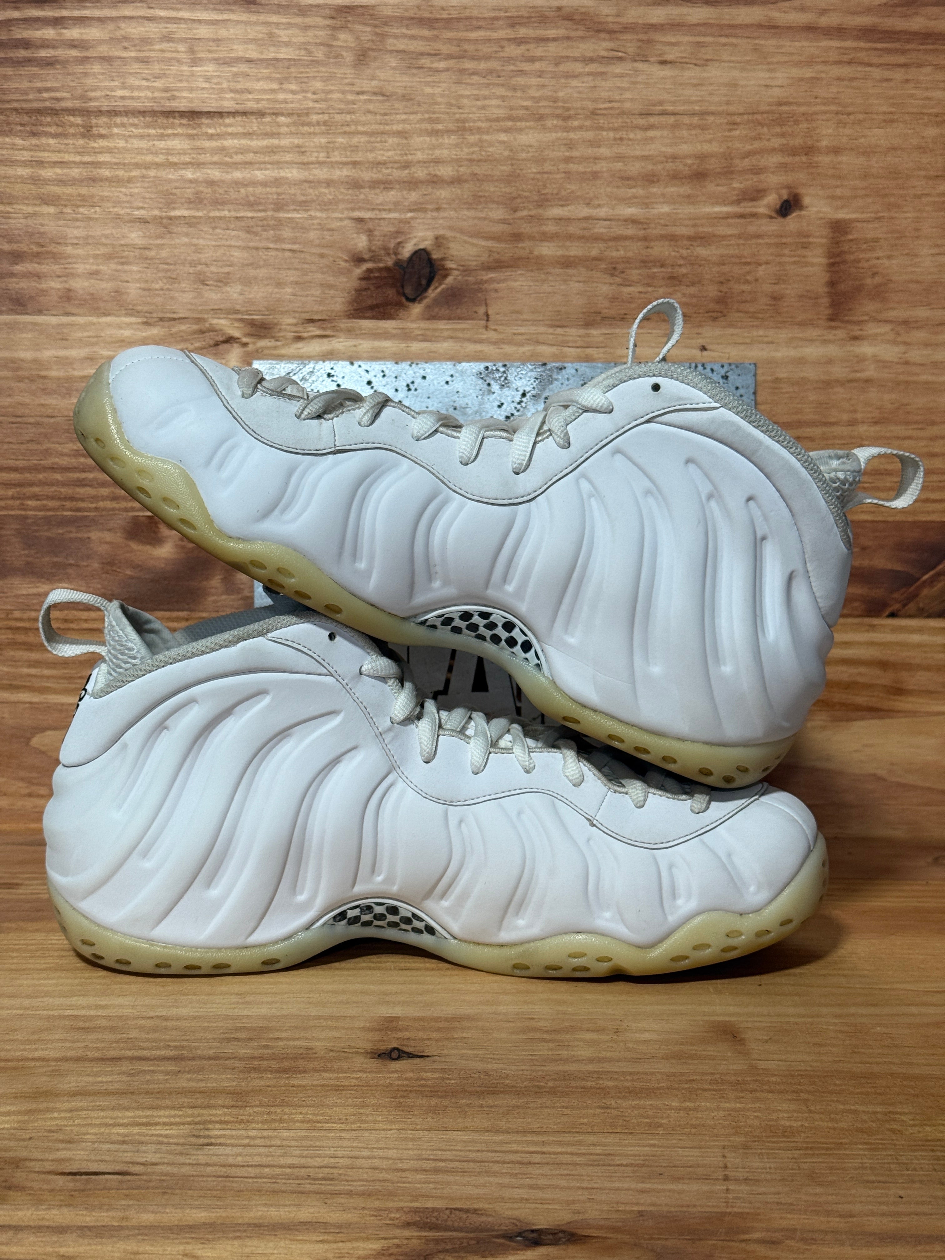 Nike Air Foamposite One Triple White