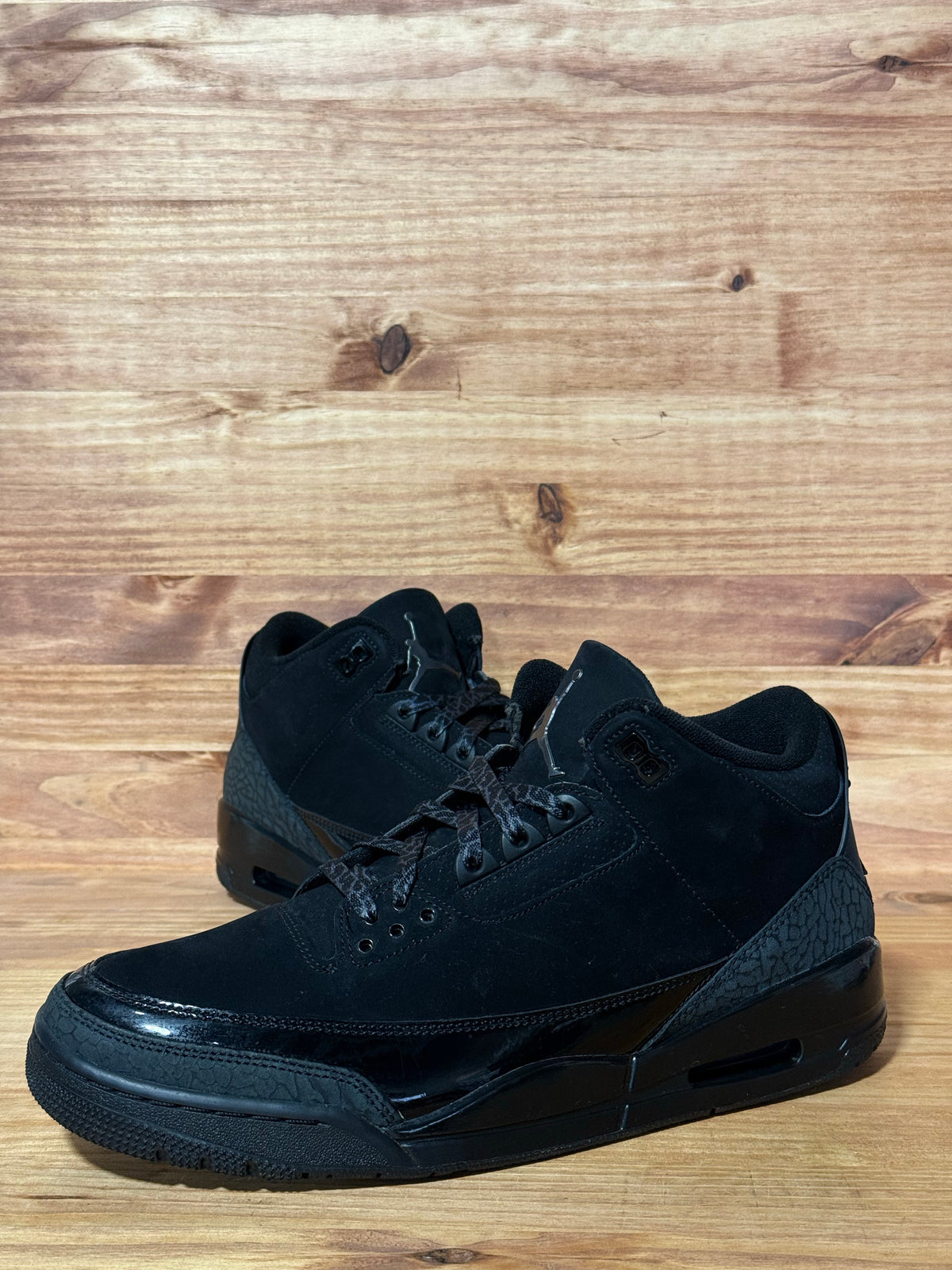 Jordan 3 Retro Black Cat (2025)