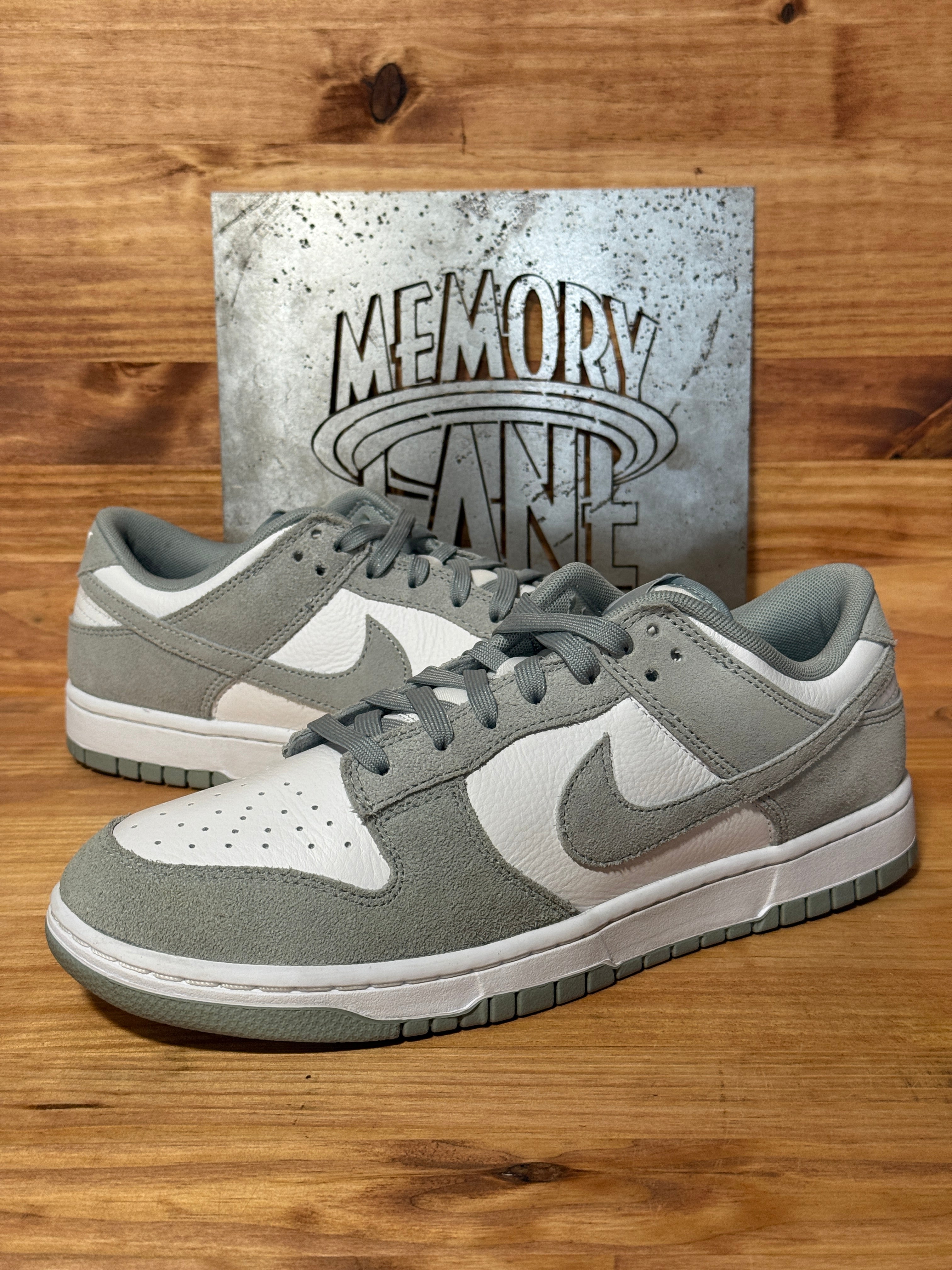 Nike Dunk Low SE White Light Pumice