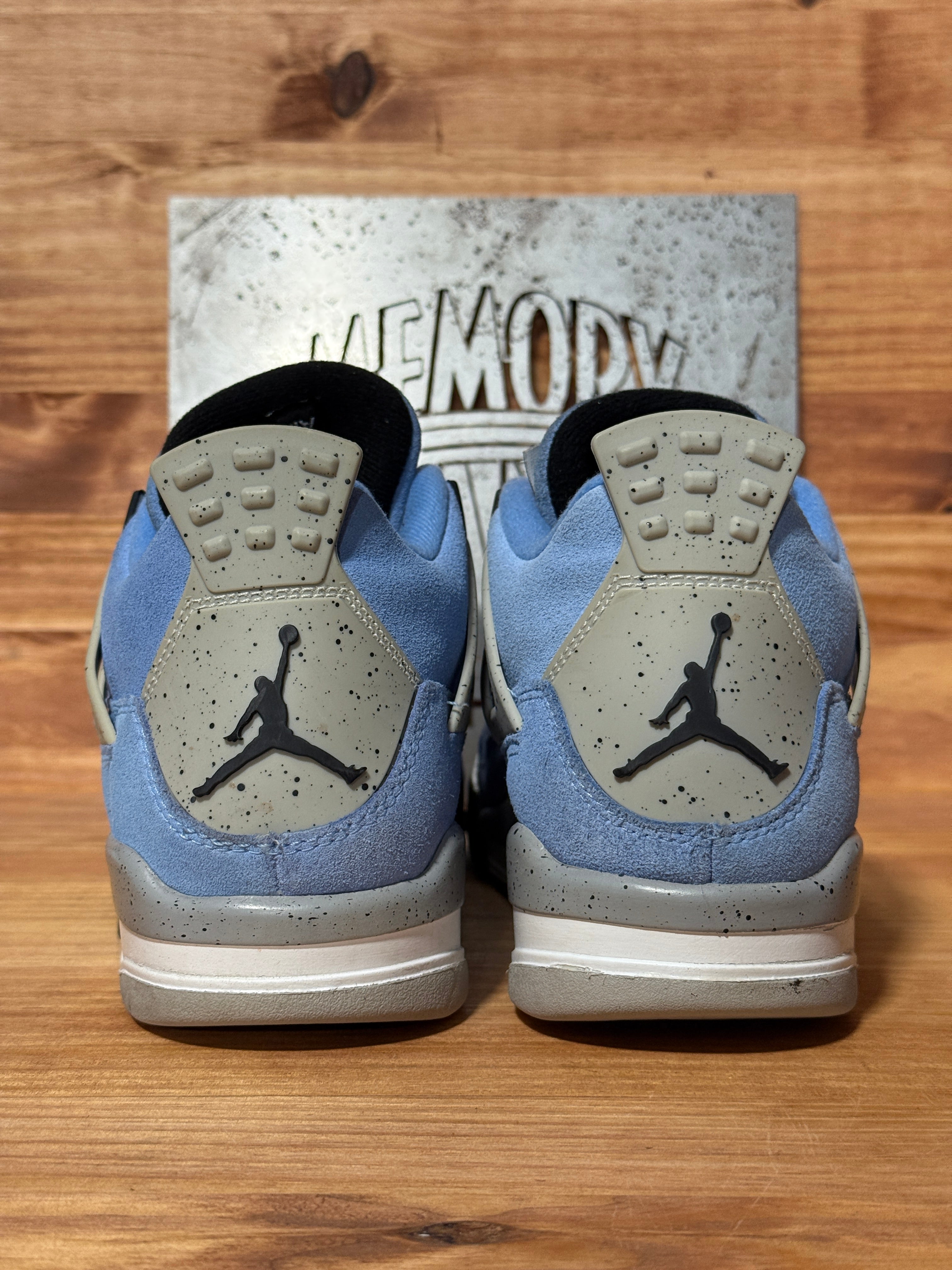 Jordan 4 Retro University Blue (GS)