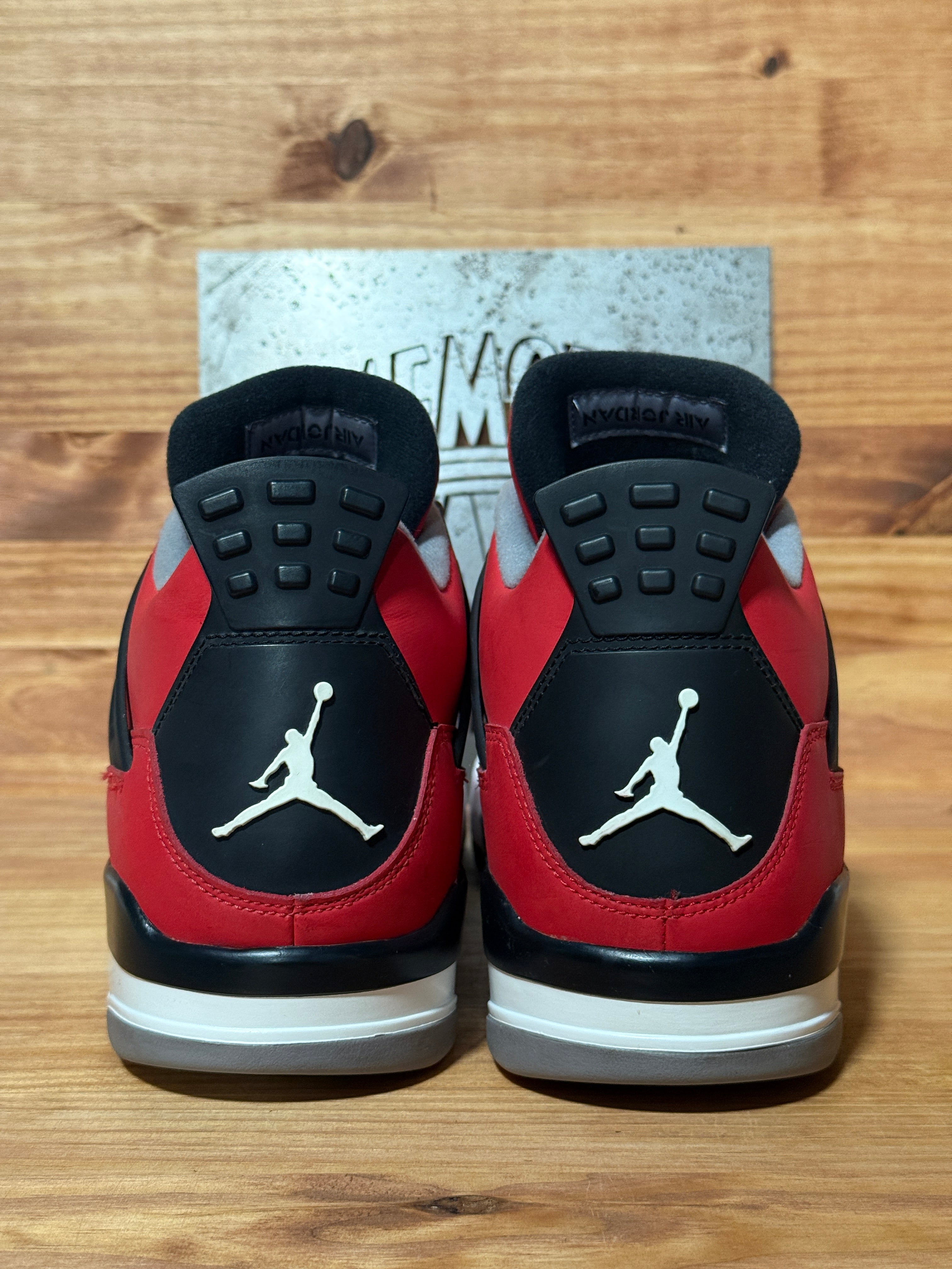 Jordan 4 Retro Toro Bravo (2013)