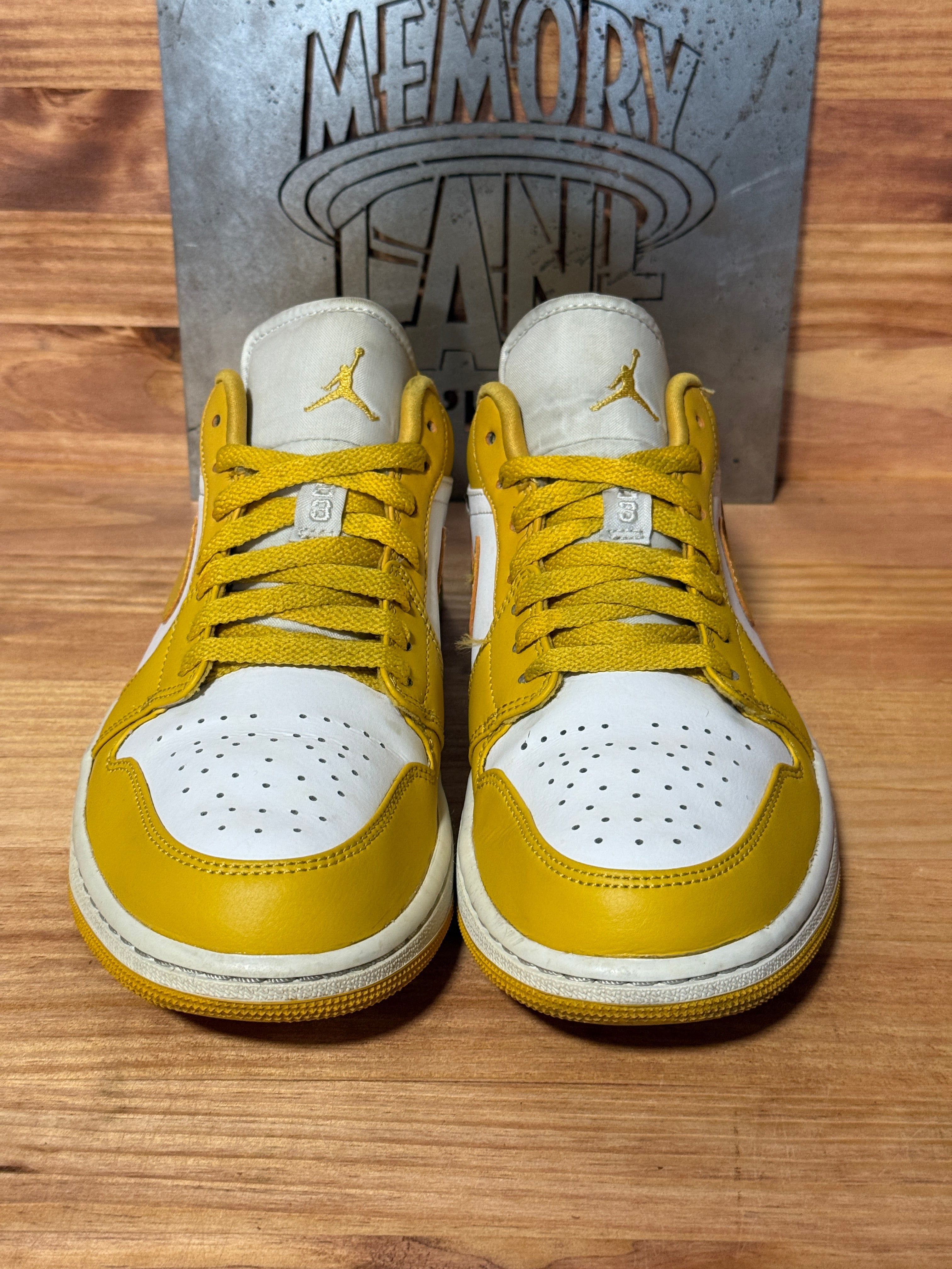 Jordan 1 Low Pollen