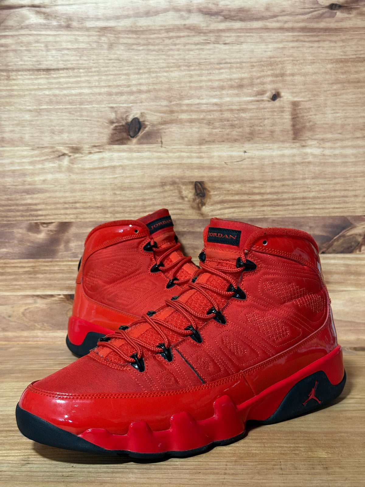 Jordan 9 Retro Chile Red