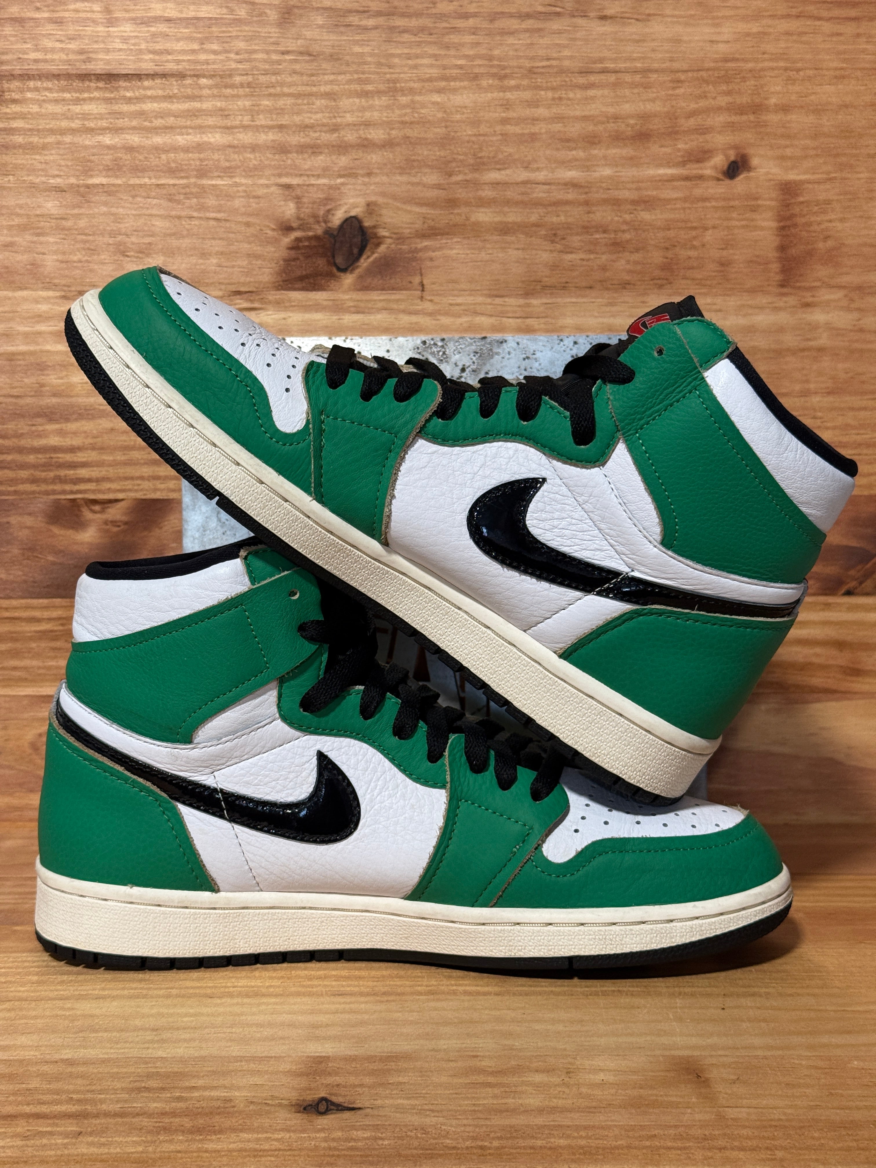 Jordan 1 Retro High Lucky Green (Women's)