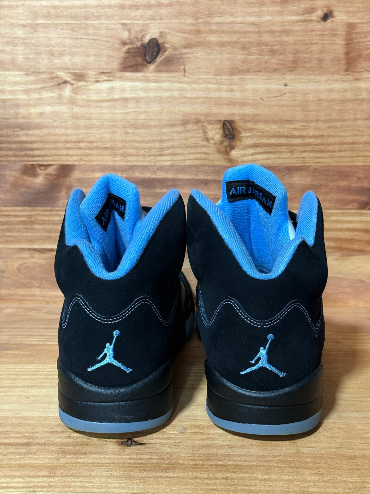 Jordan 5 Retro Black University Blue (2026) - Size 10.5