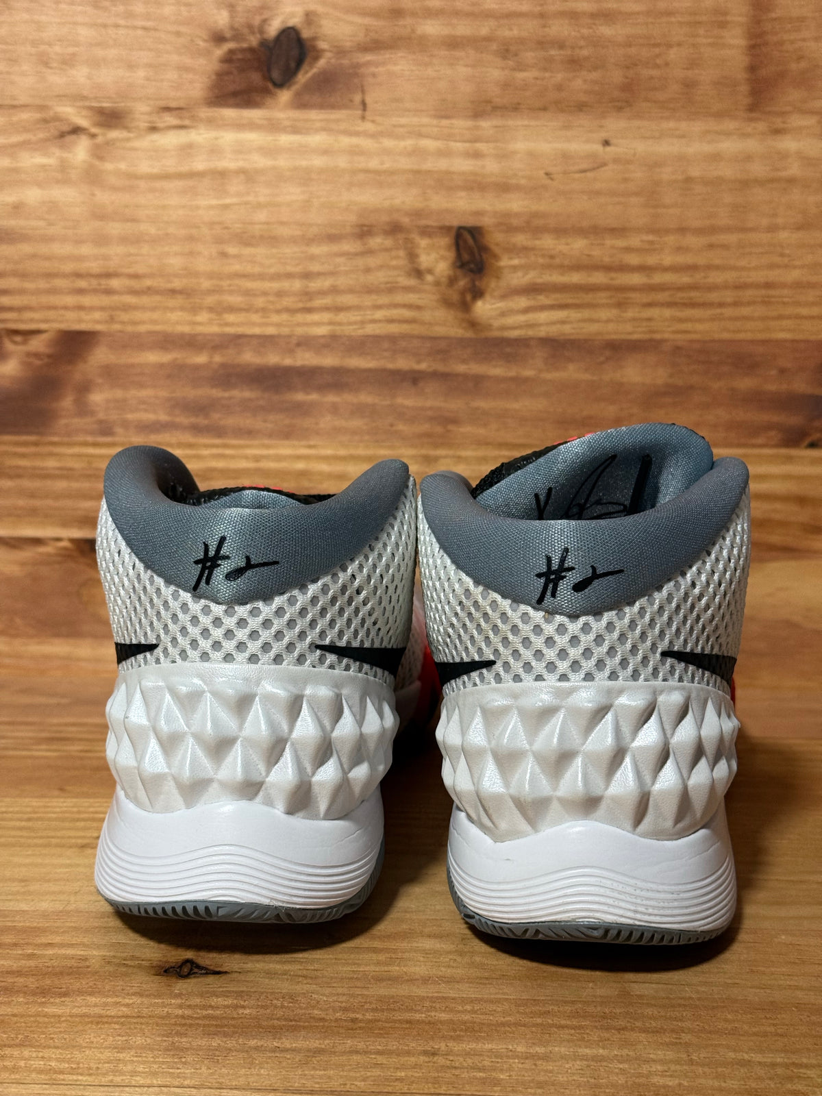 Nike Kyrie 1 Infrared