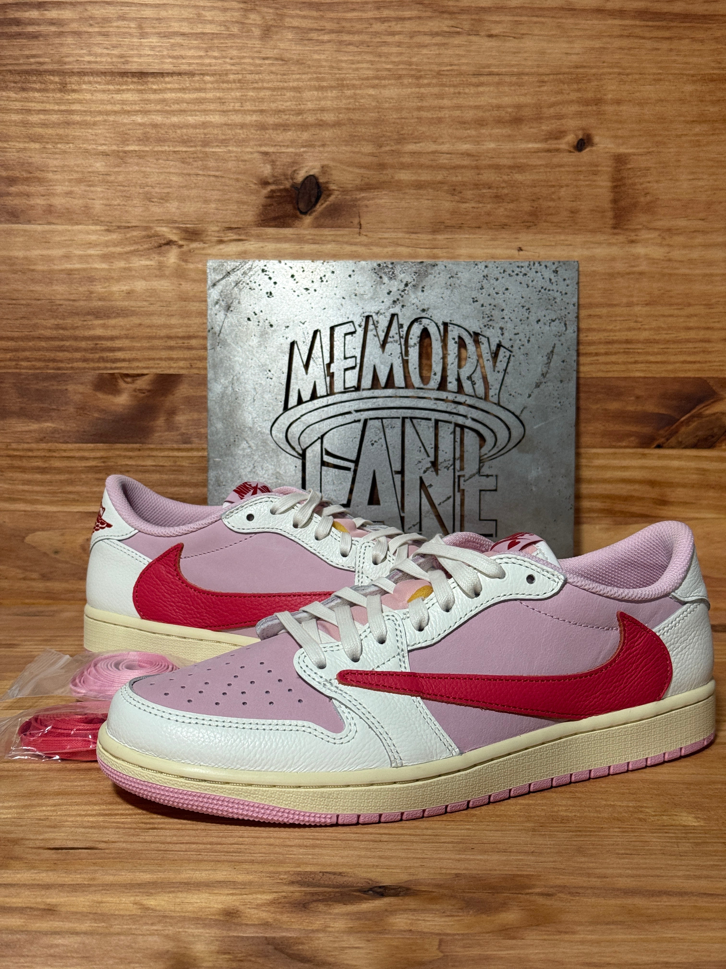 Jordan 1 Retro Low OG SP Travis Scott Sail Tropical Pink