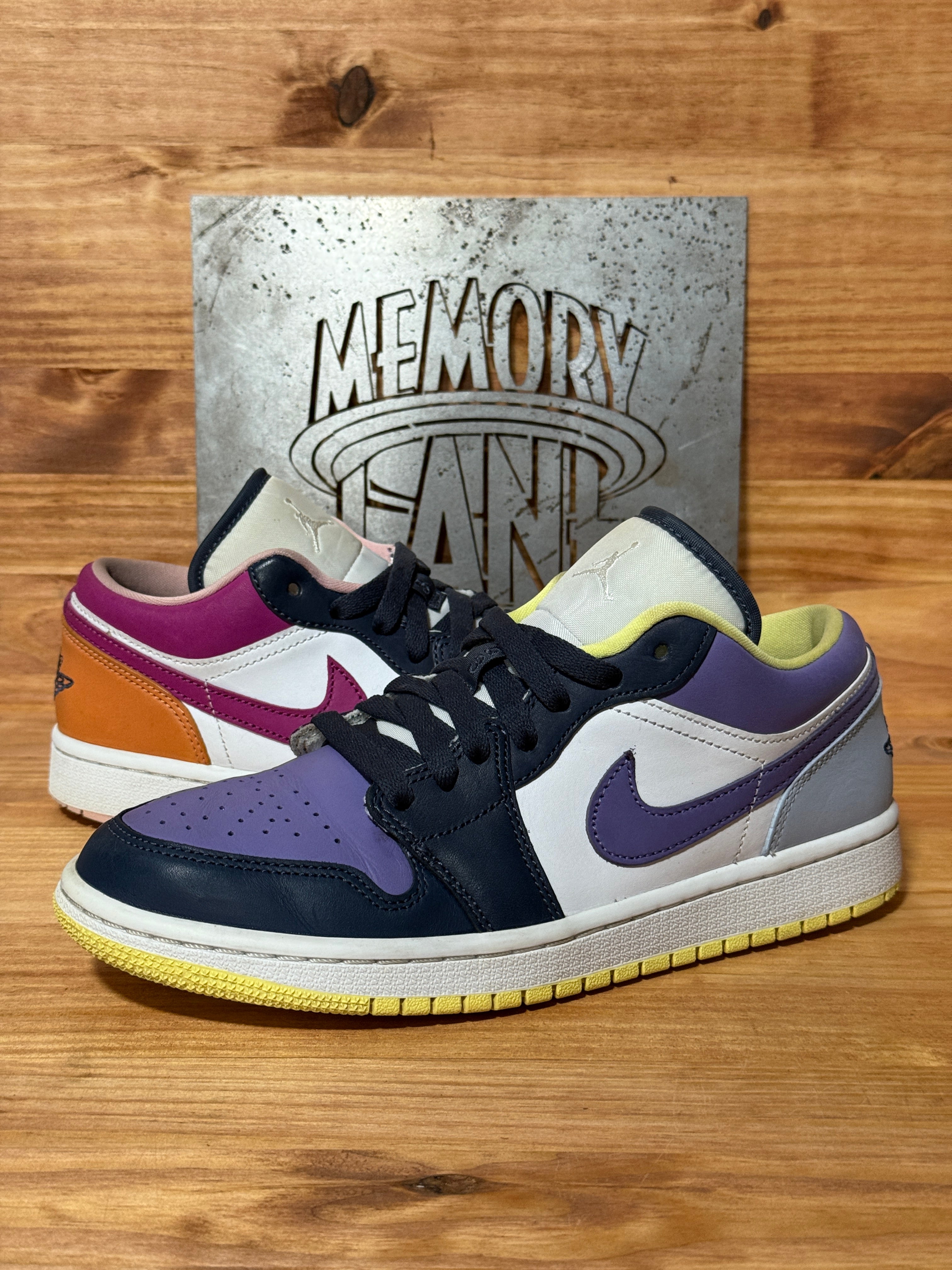 Jordan 1 Low Purple Magenta (Women's)